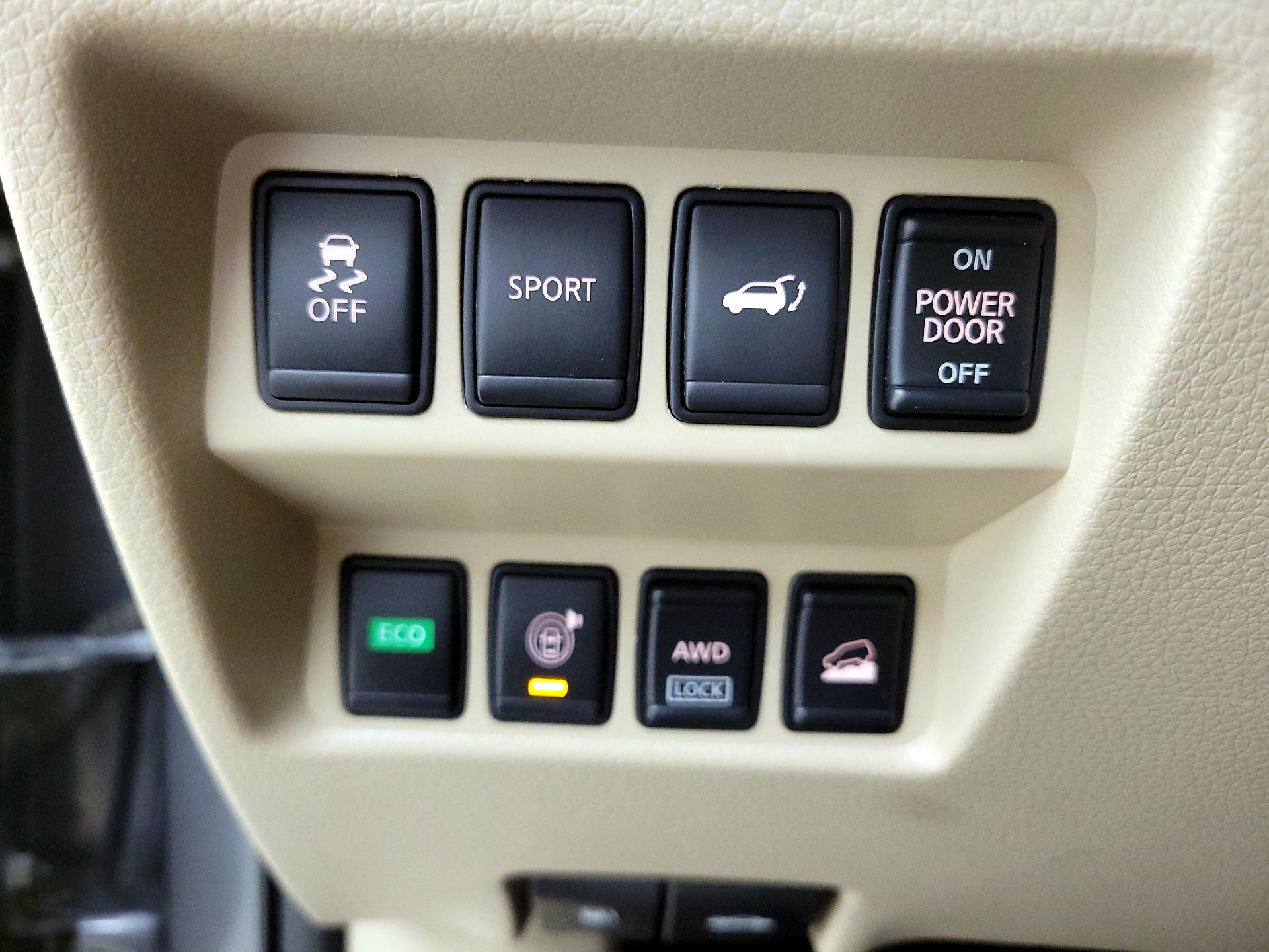 Thumbnail: 2016 Nissan Rogue - 13