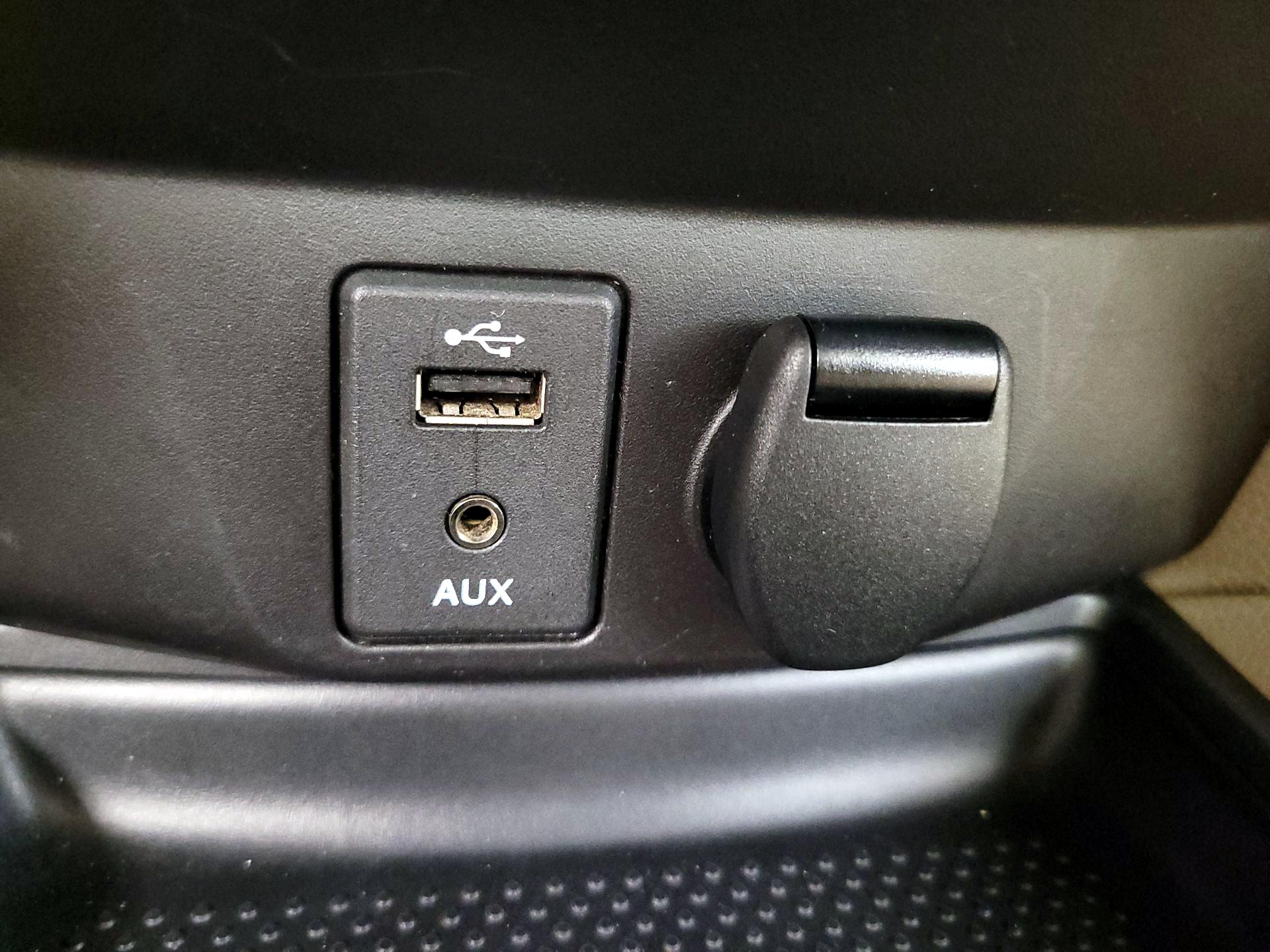 Thumbnail: 2016 Nissan Rogue - 19