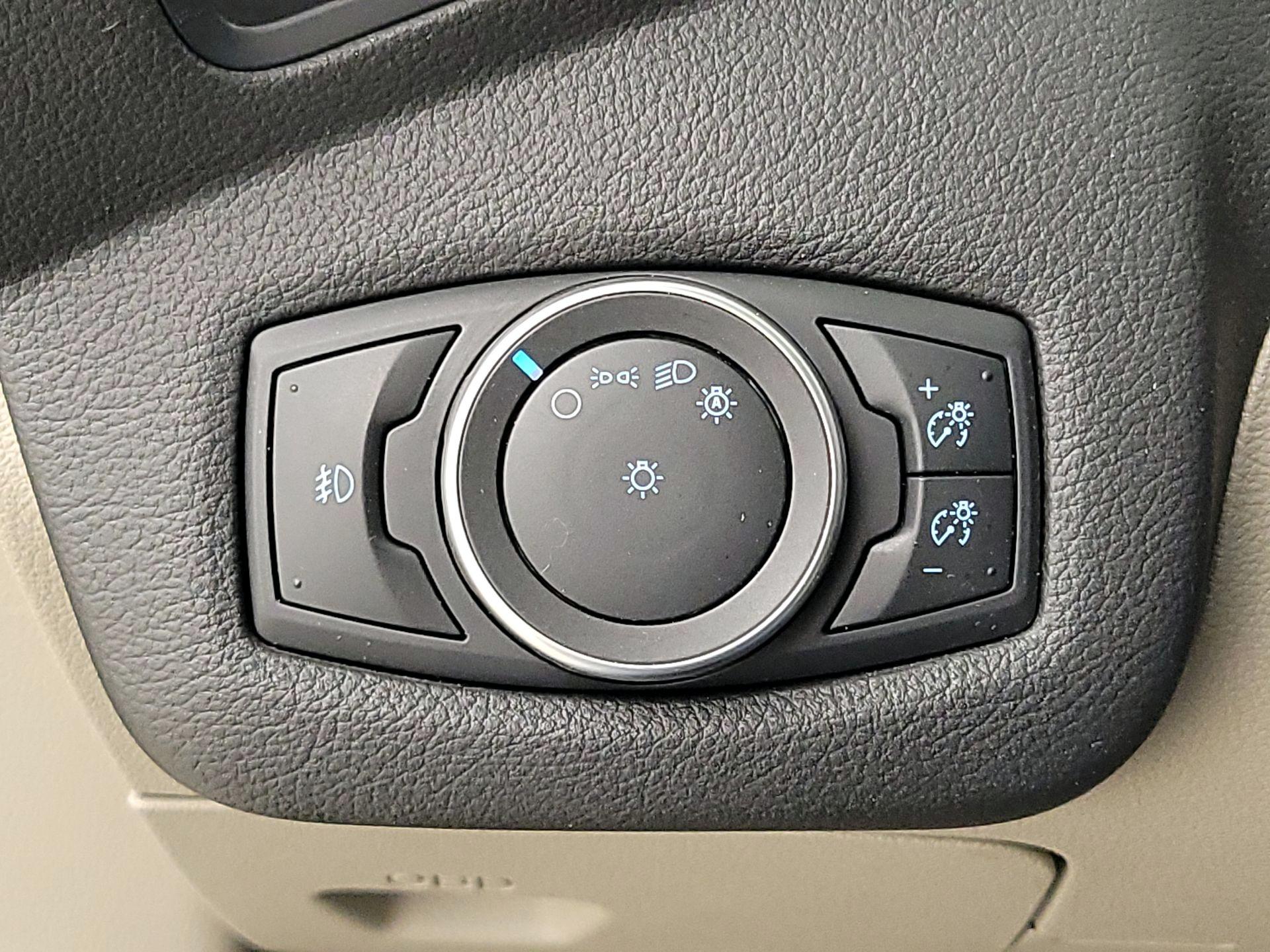 Thumbnail: 2018 Ford C-Max - 13