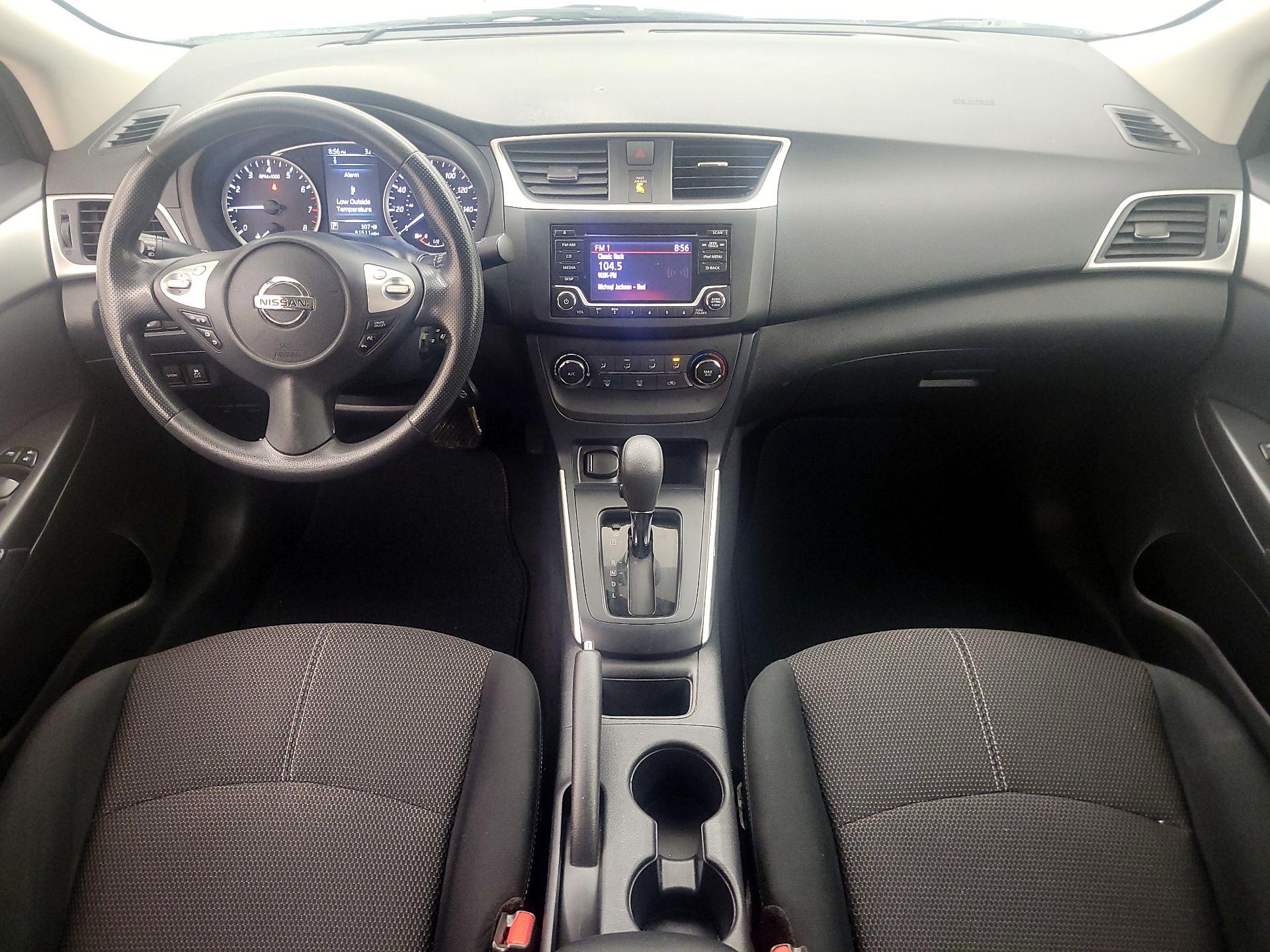 Thumbnail: 2018 Nissan Sentra - 9