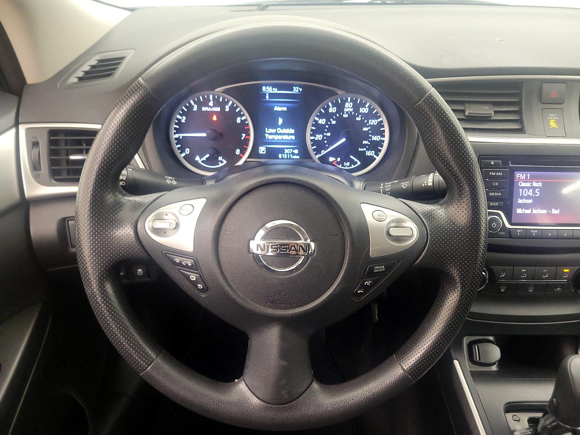 Thumbnail: 2018 Nissan Sentra - 10