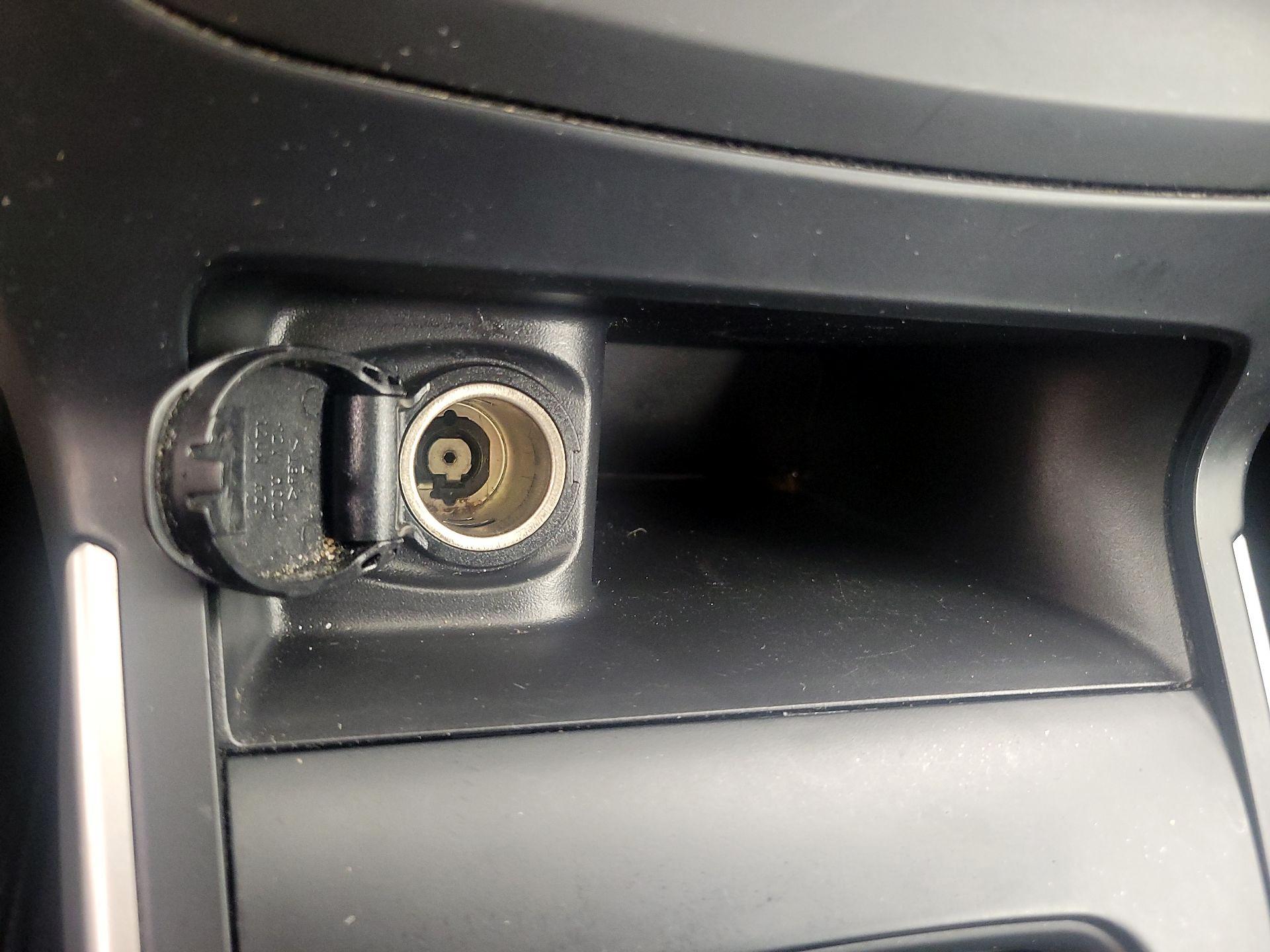 Thumbnail: 2018 Nissan Sentra - 18