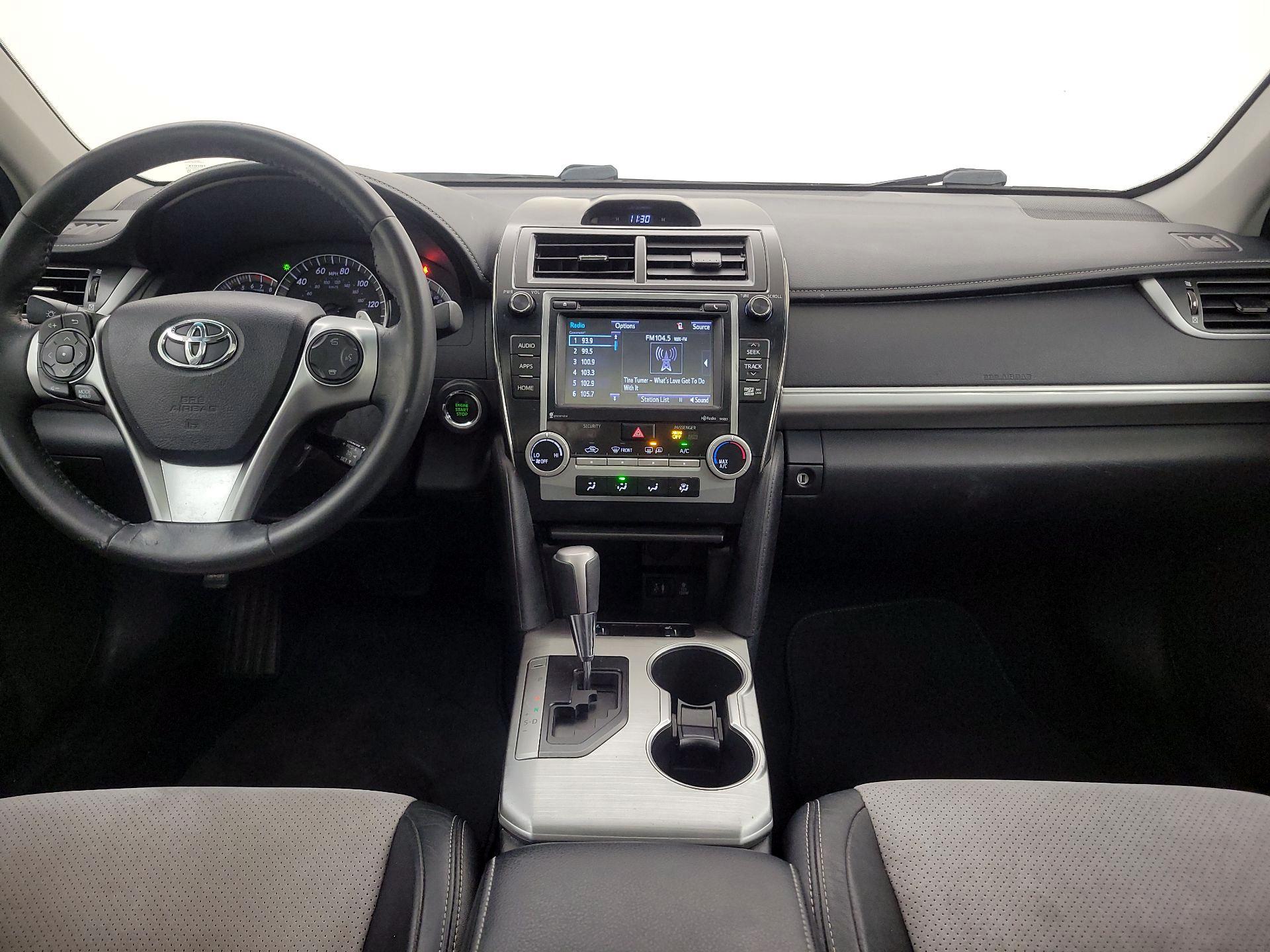 Thumbnail: 2014 Toyota Camry - 9