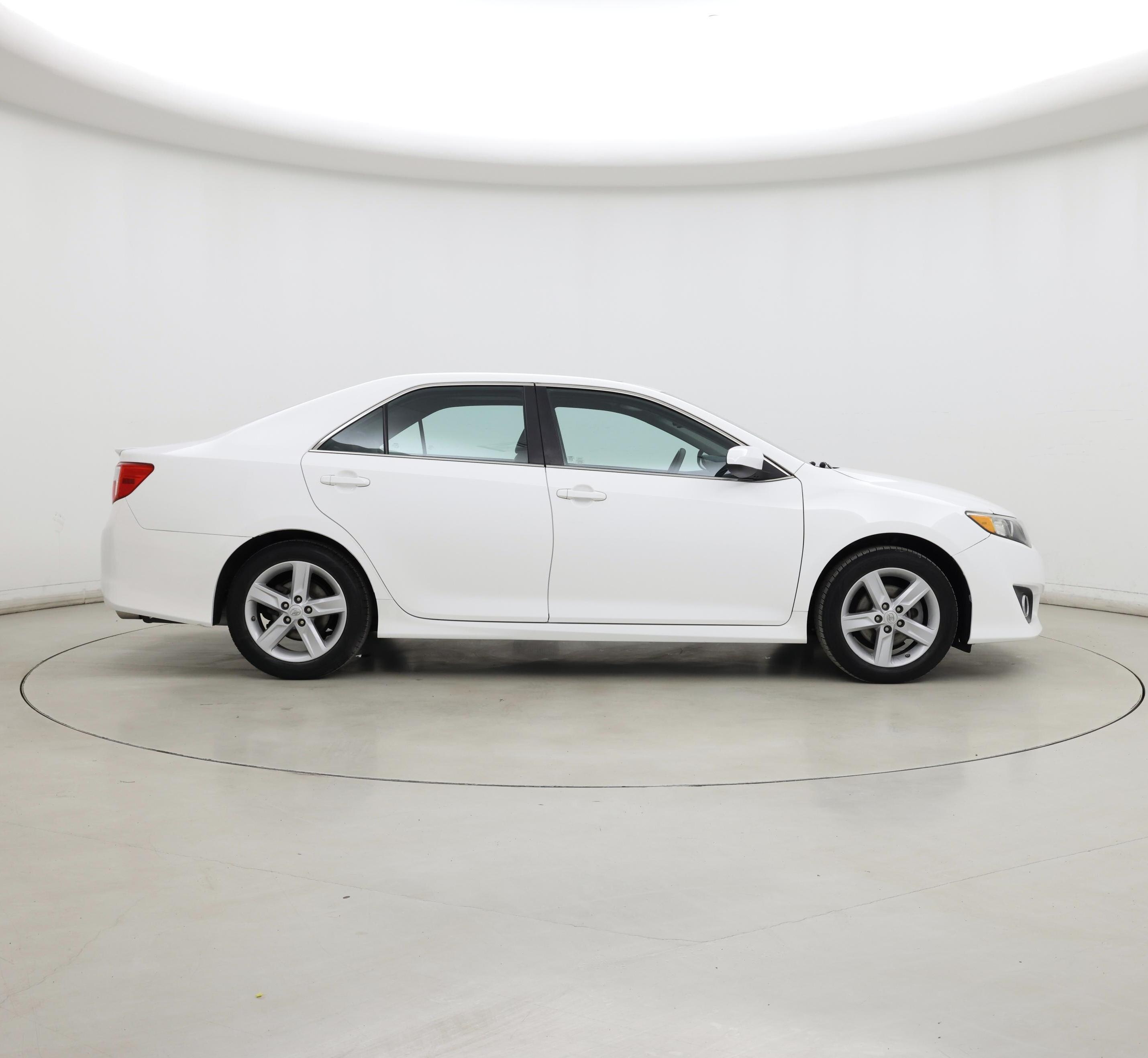 Thumbnail: 2014 Toyota Camry - 7