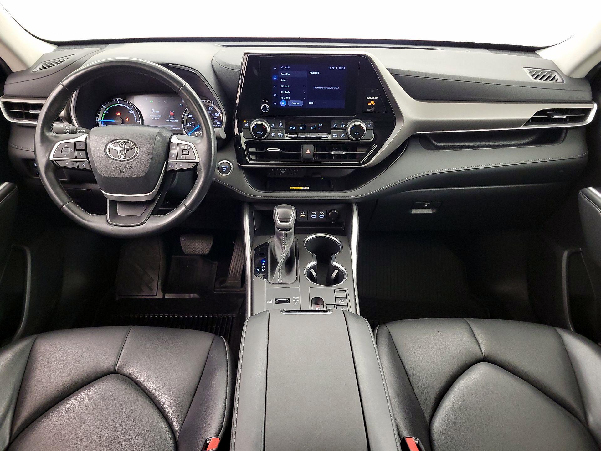 Thumbnail: 2023 Toyota Highlander - 9