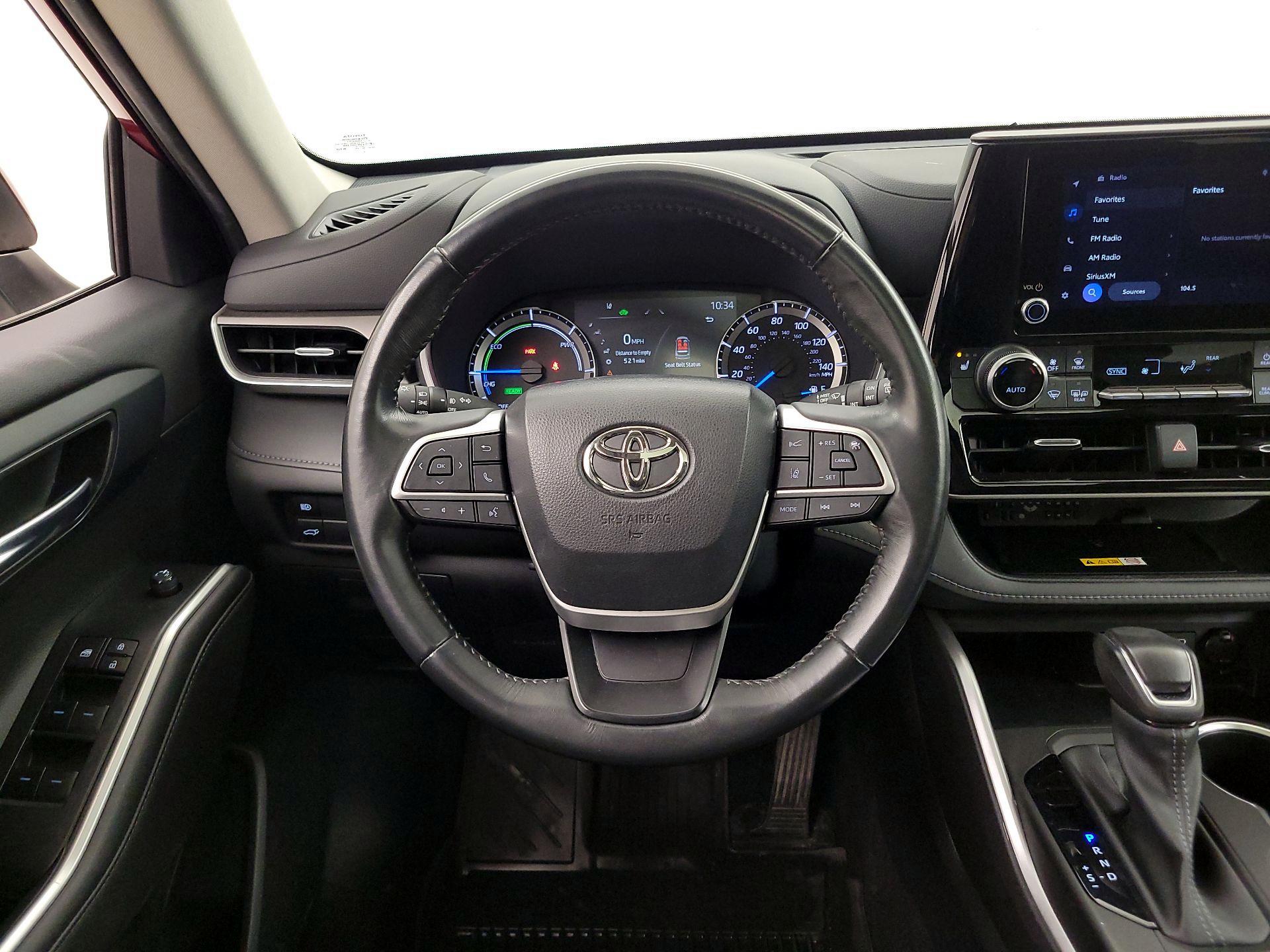 Thumbnail: 2023 Toyota Highlander - 10