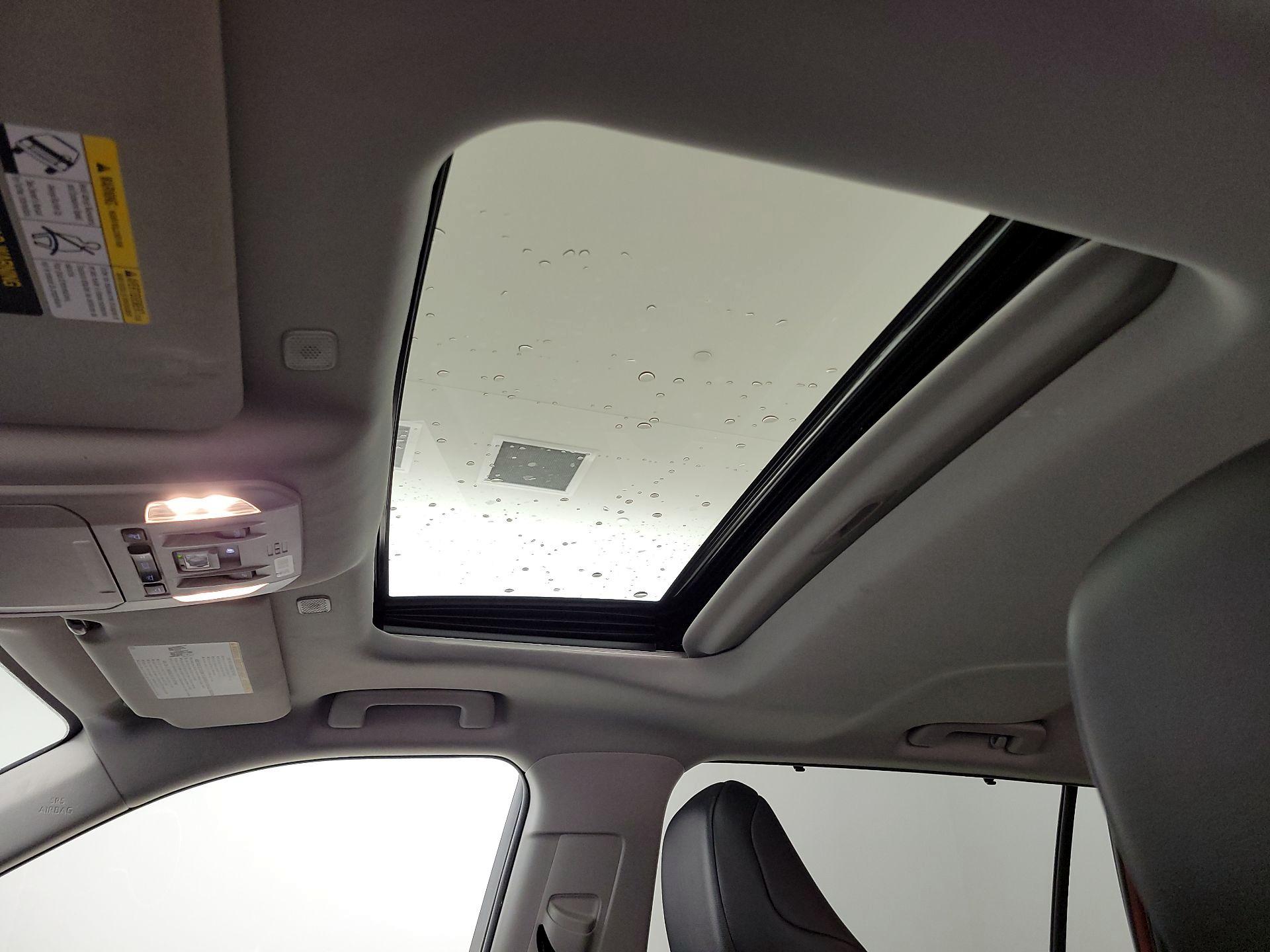 Thumbnail: 2023 Toyota Highlander - 19