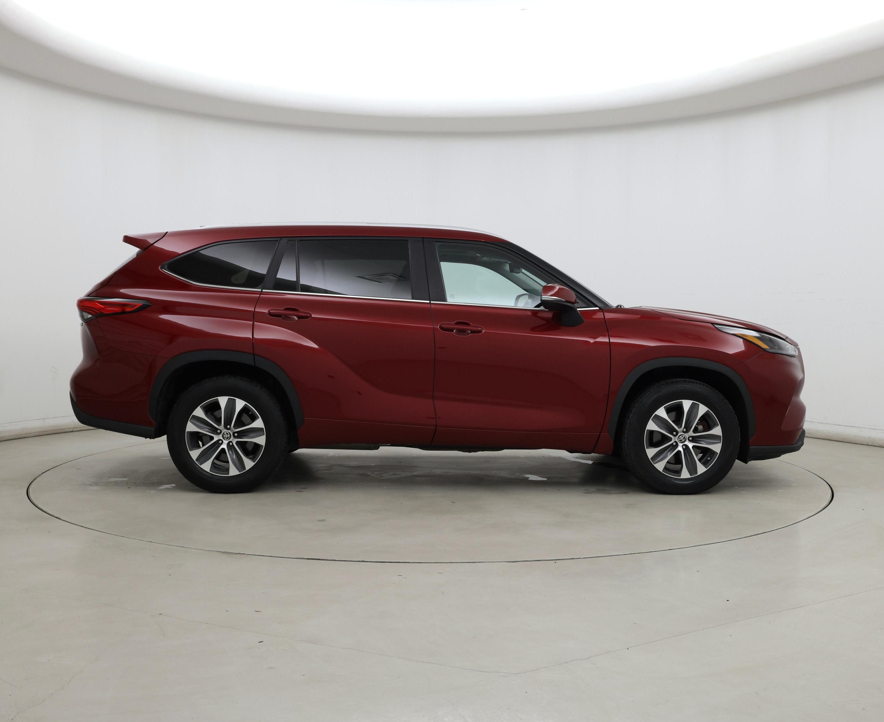 Thumbnail: 2023 Toyota Highlander - 7