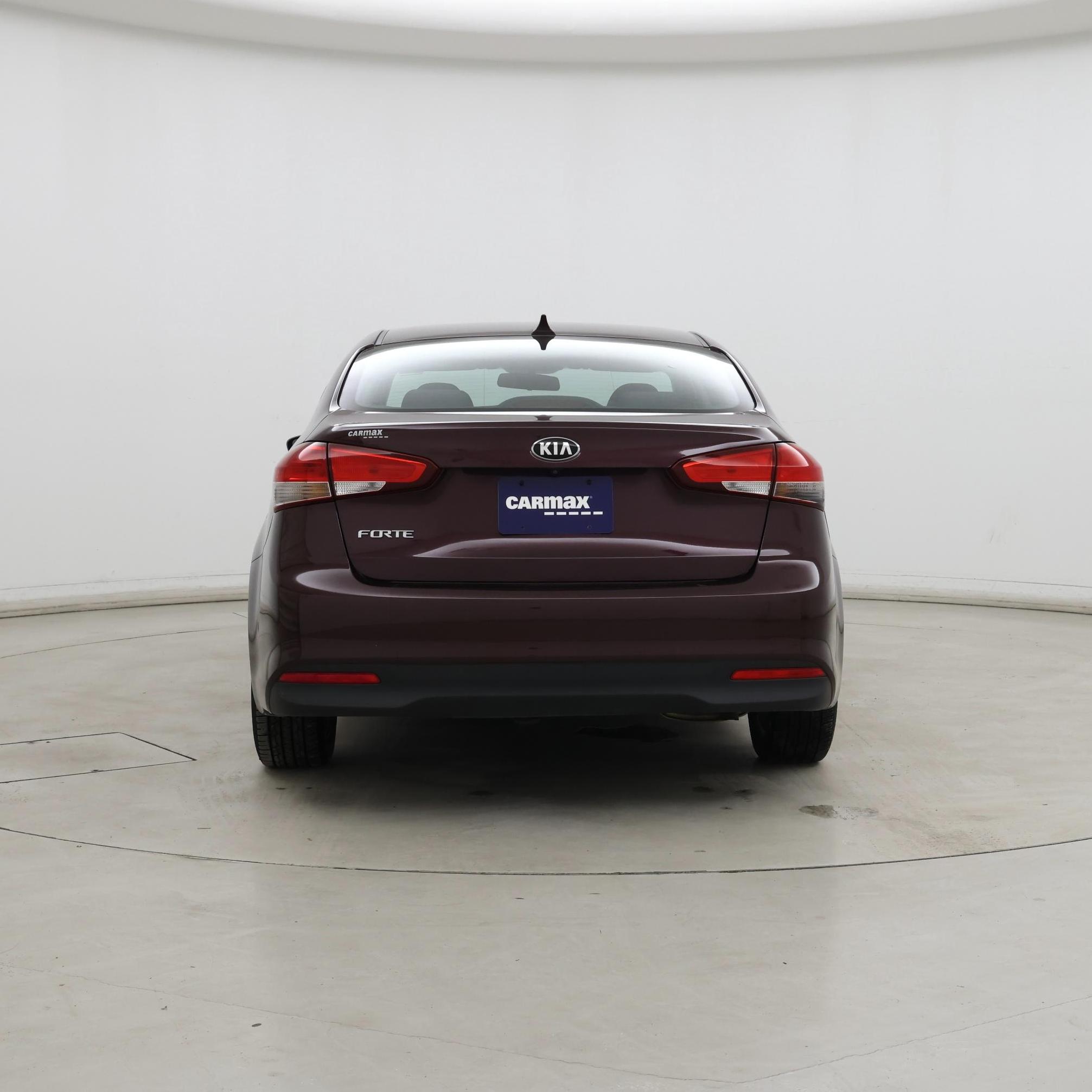 Thumbnail: 2017 Kia Forte - 6