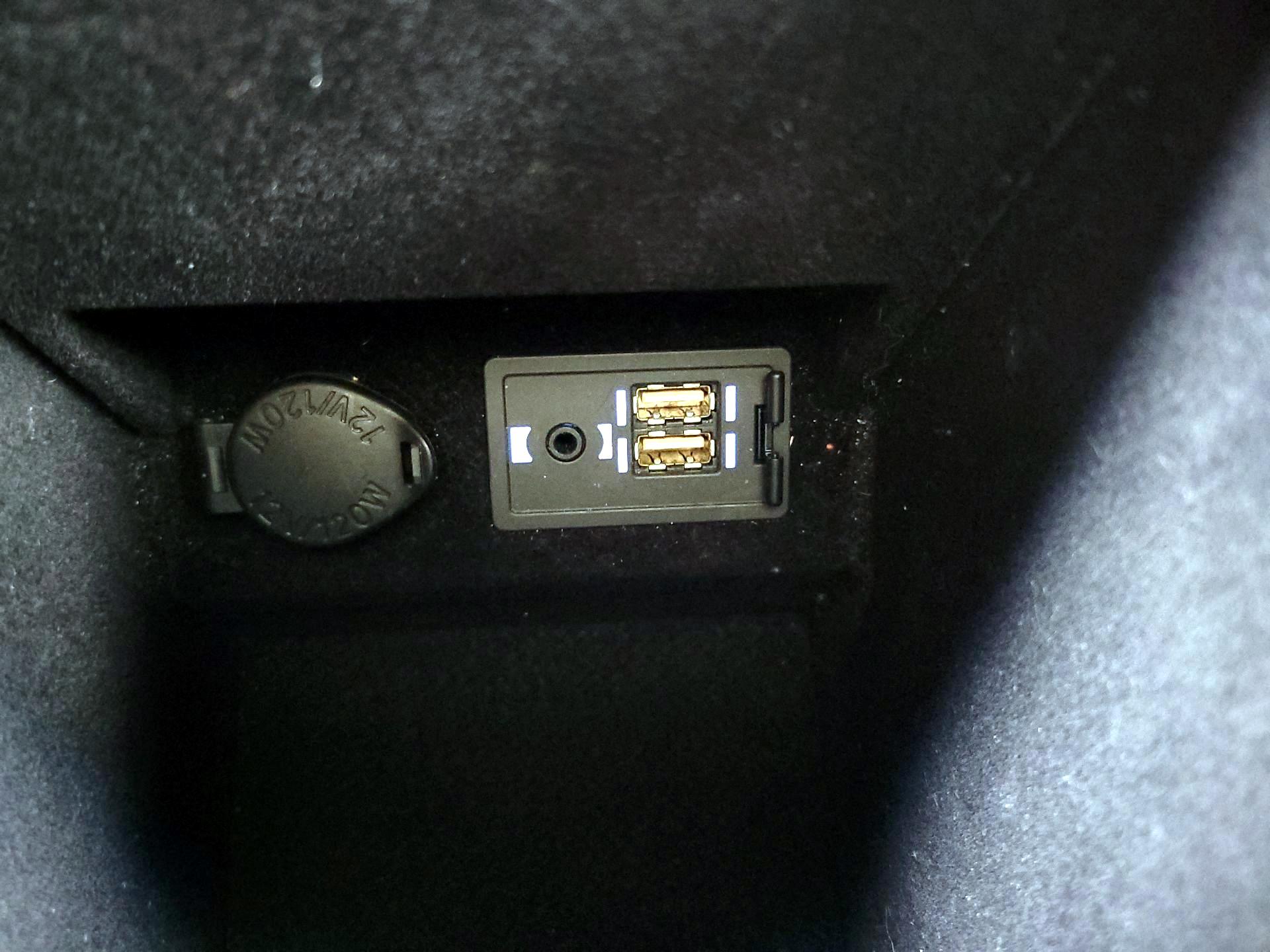 Thumbnail: 2017 Lexus ES - 19