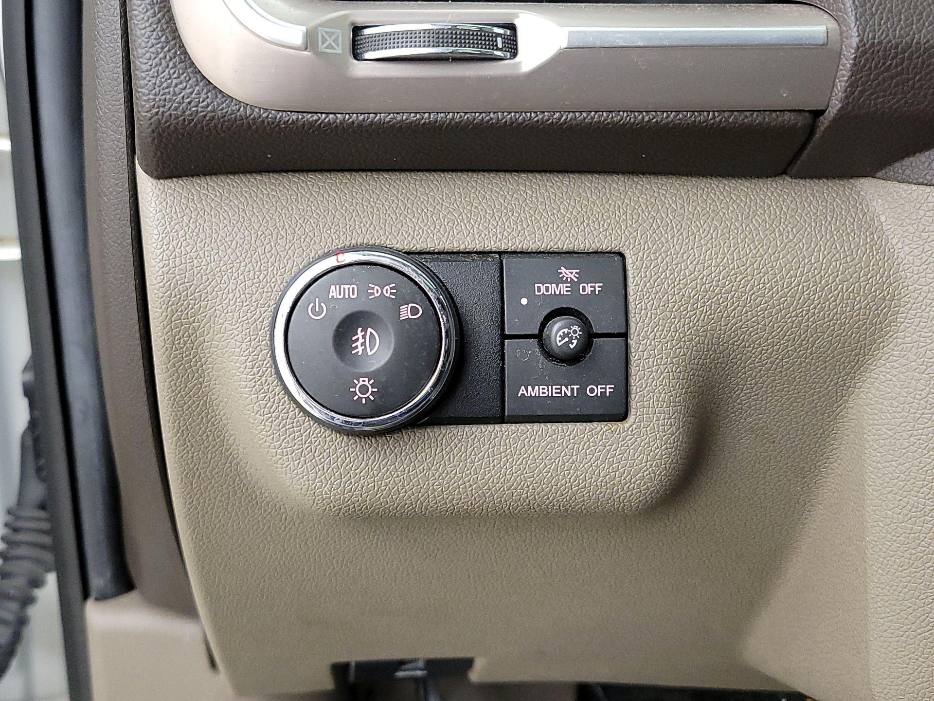 Thumbnail: 2015 GMC Acadia - 13