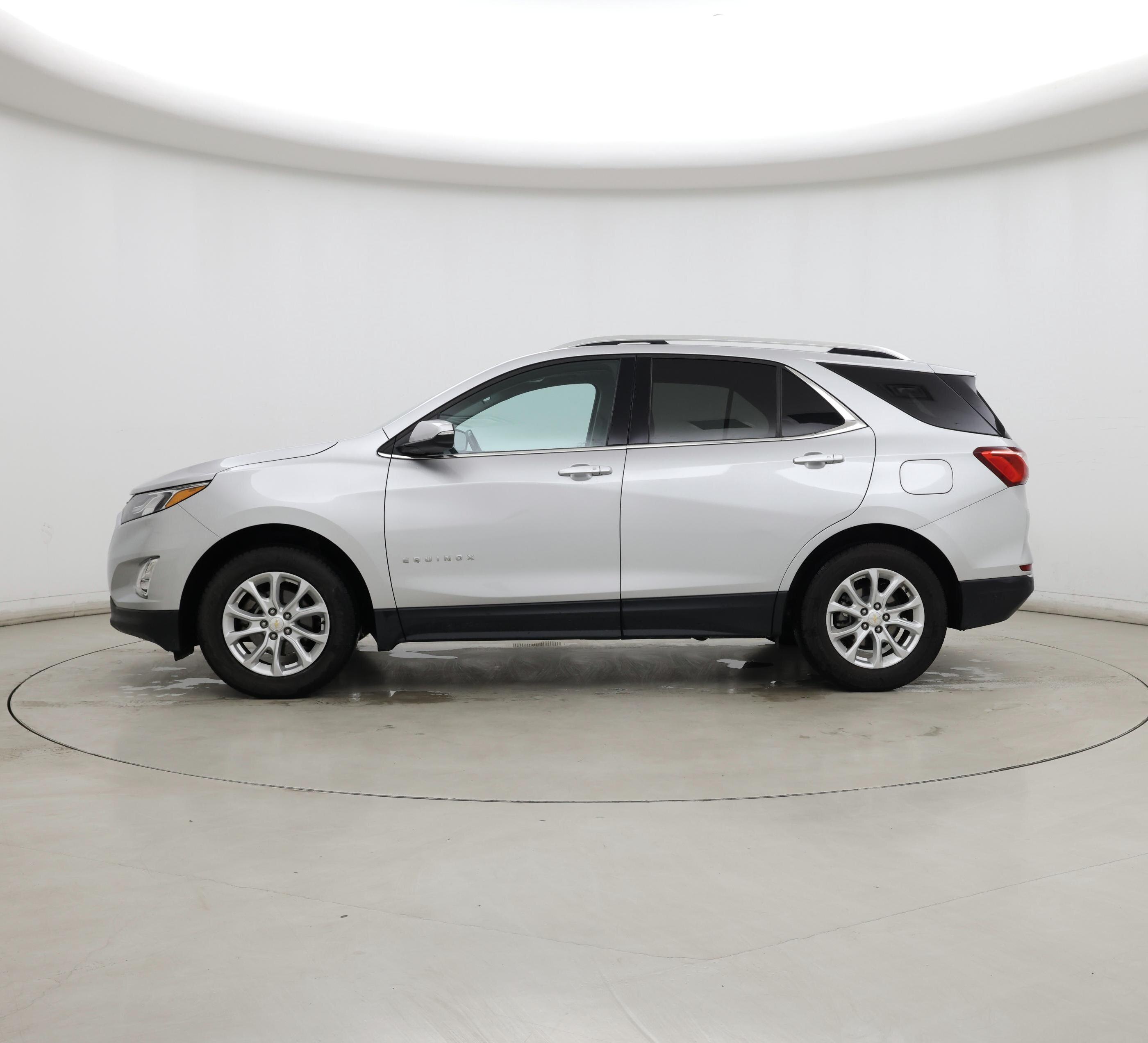 Thumbnail: 2018 Chevrolet Equinox - 3