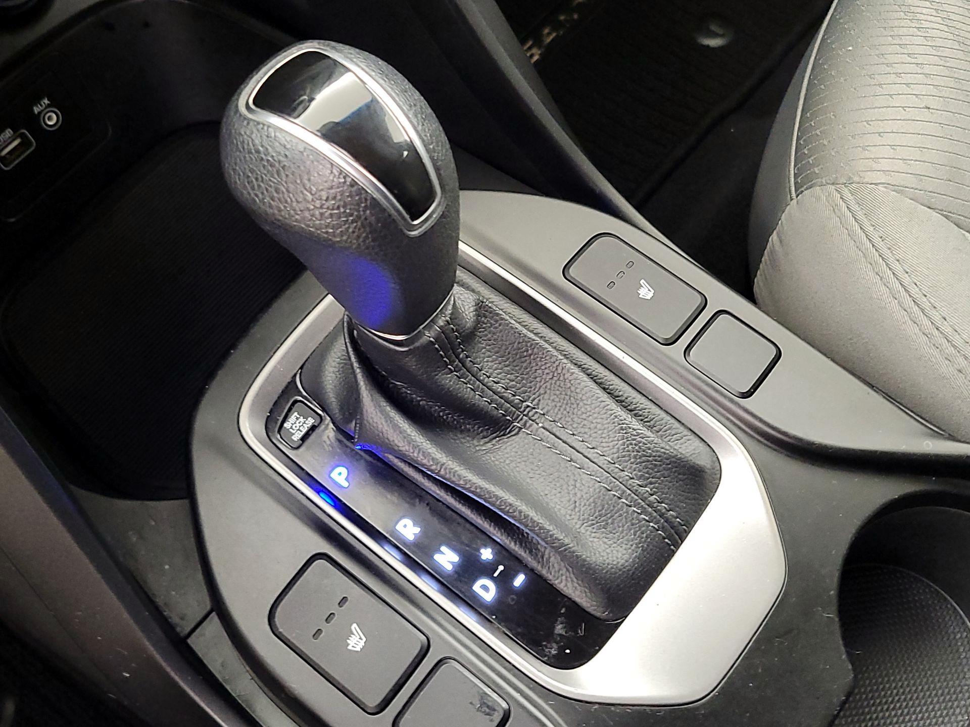 Thumbnail: 2018 Hyundai Santa Fe - 17