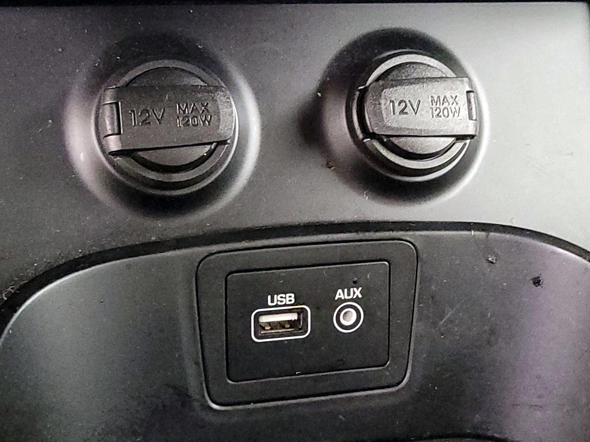 Thumbnail: 2018 Hyundai Santa Fe - 18