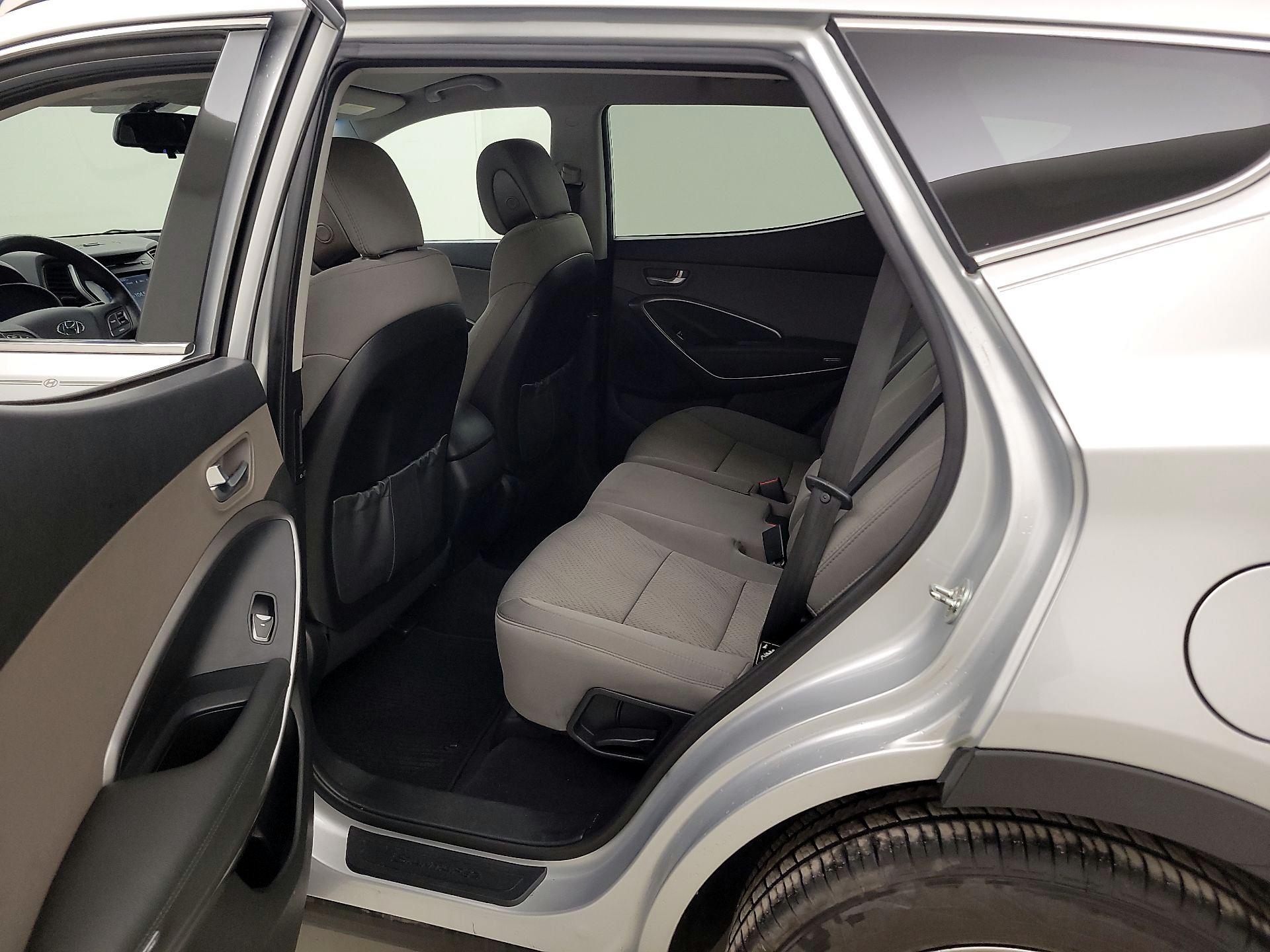 Thumbnail: 2018 Hyundai Santa Fe - 19