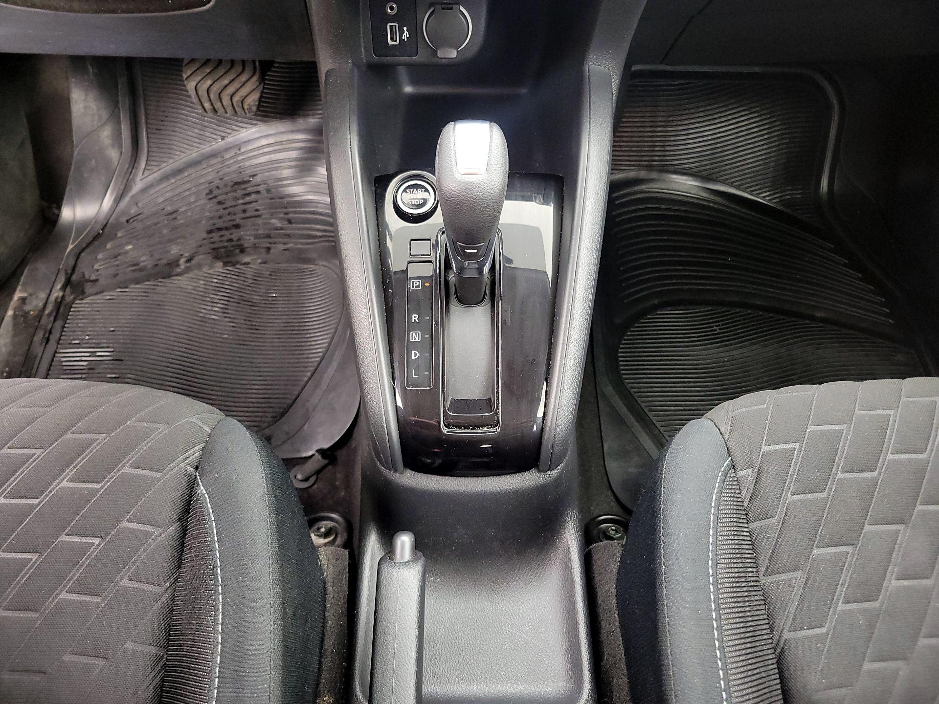 Thumbnail: 2022 Nissan Kicks - 17