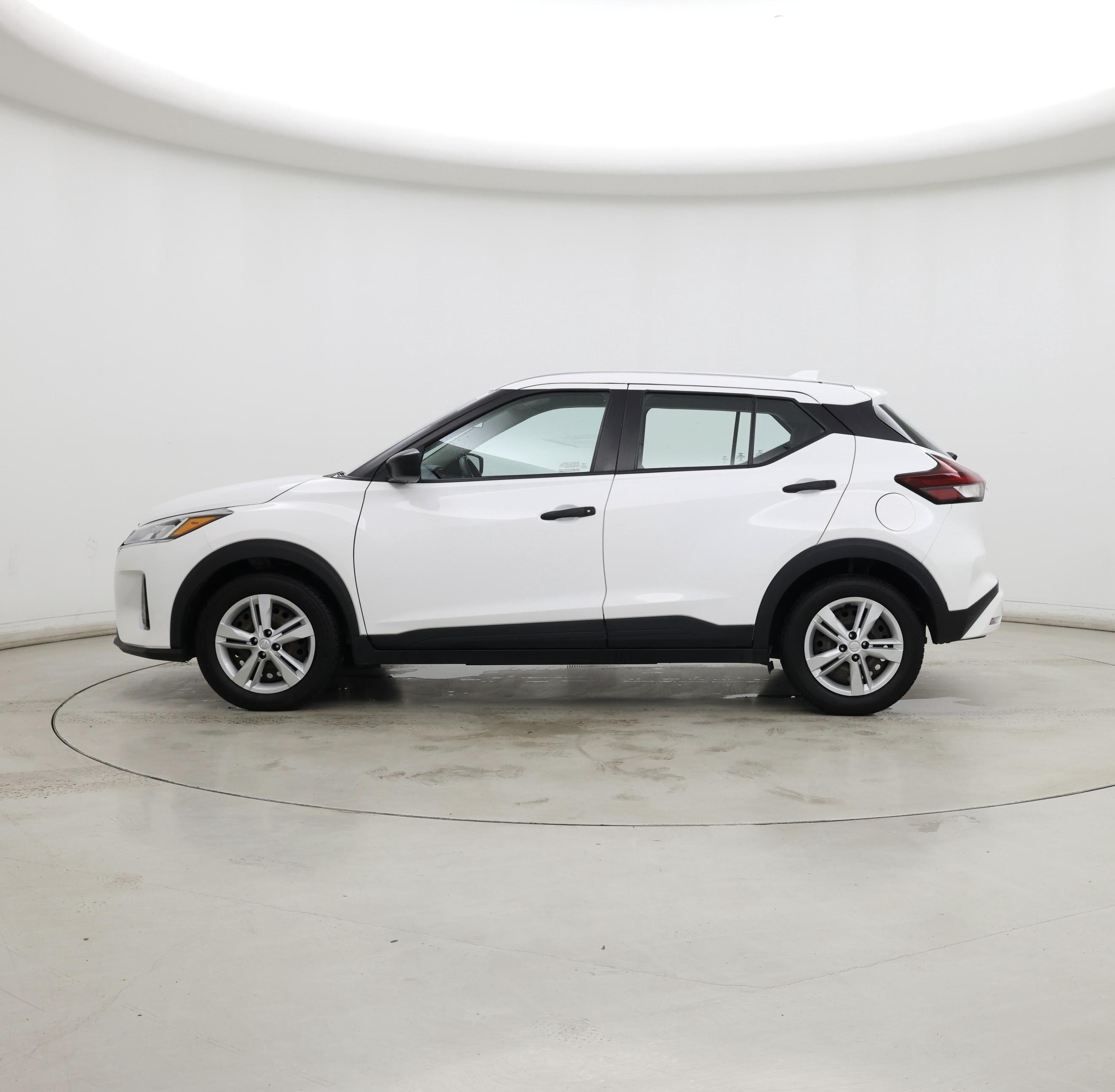 Thumbnail: 2022 Nissan Kicks - 3