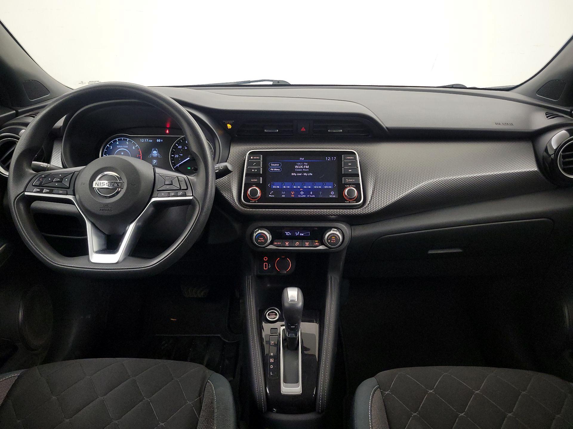 Thumbnail: 2020 Nissan Kicks - 9