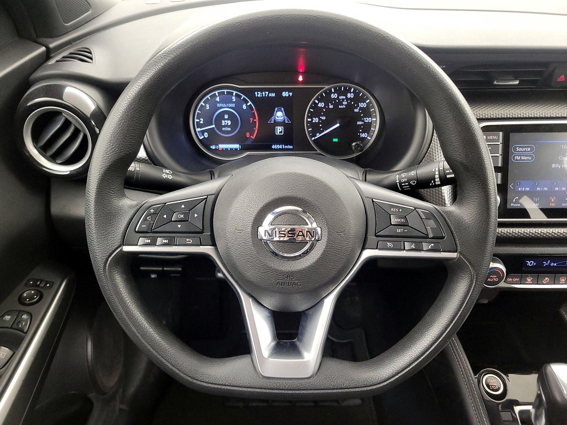 Thumbnail: 2020 Nissan Kicks - 10