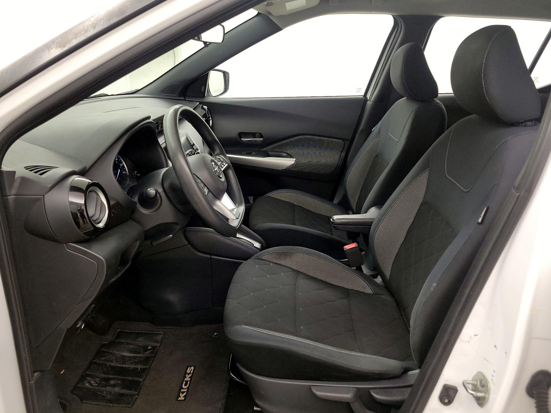 Thumbnail: 2020 Nissan Kicks - 11