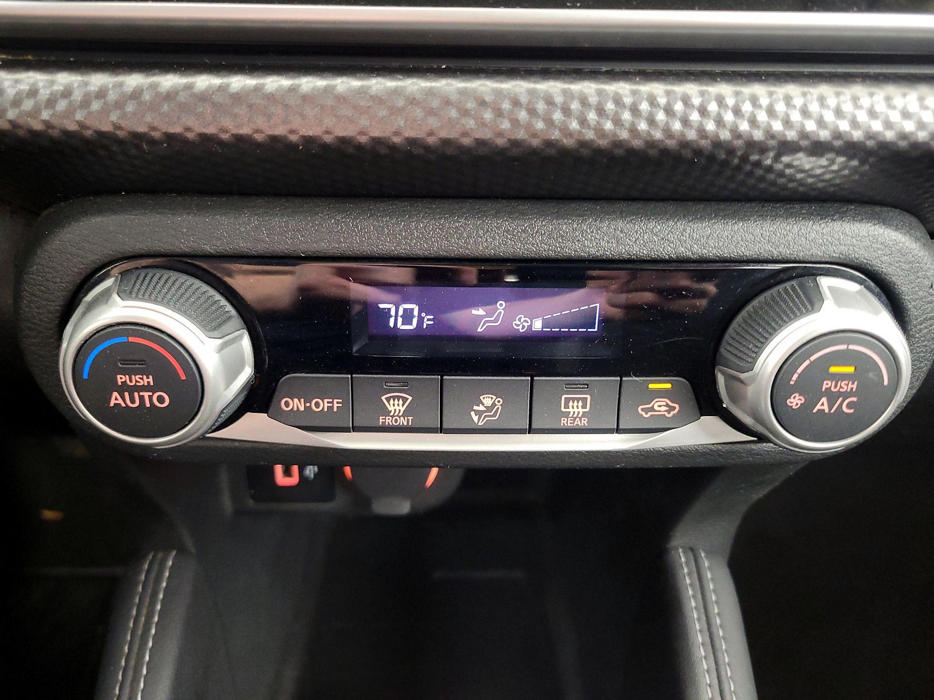 Thumbnail: 2020 Nissan Kicks - 15