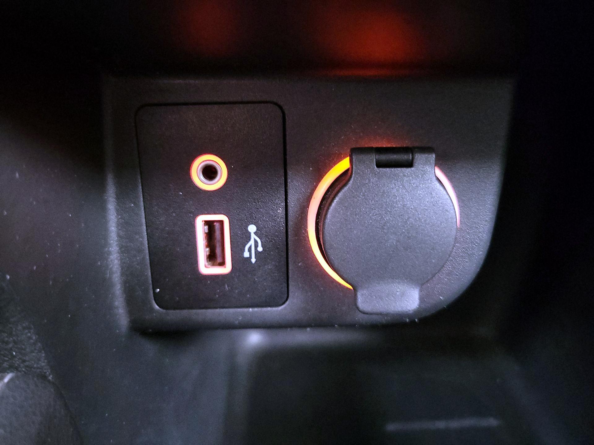 Thumbnail: 2020 Nissan Kicks - 17