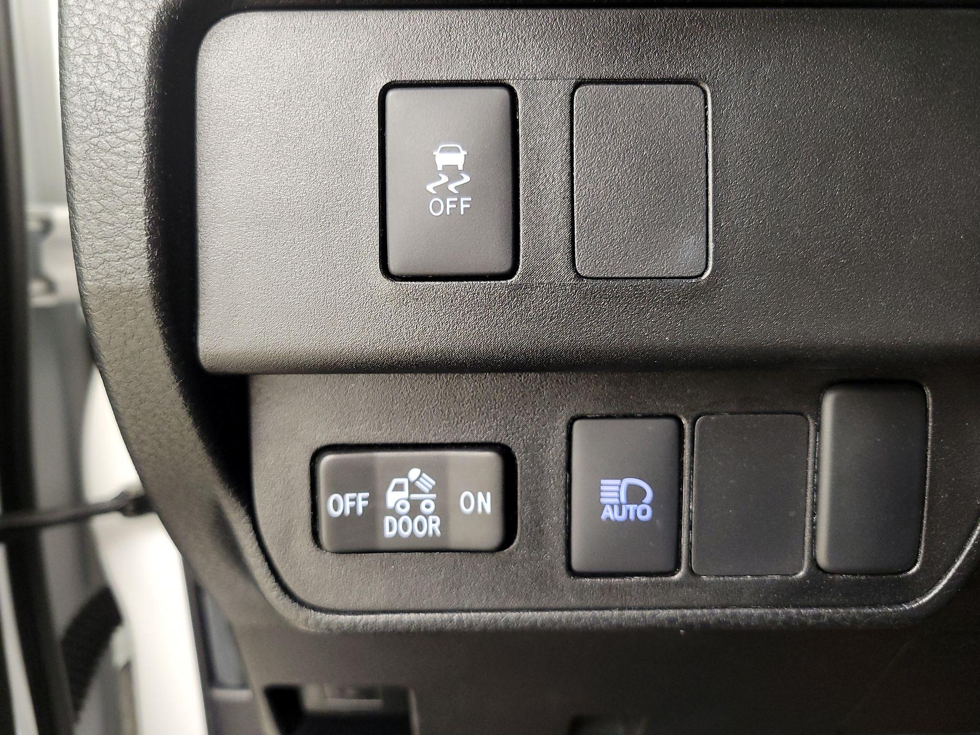 Thumbnail: 2023 Toyota Tacoma - 13