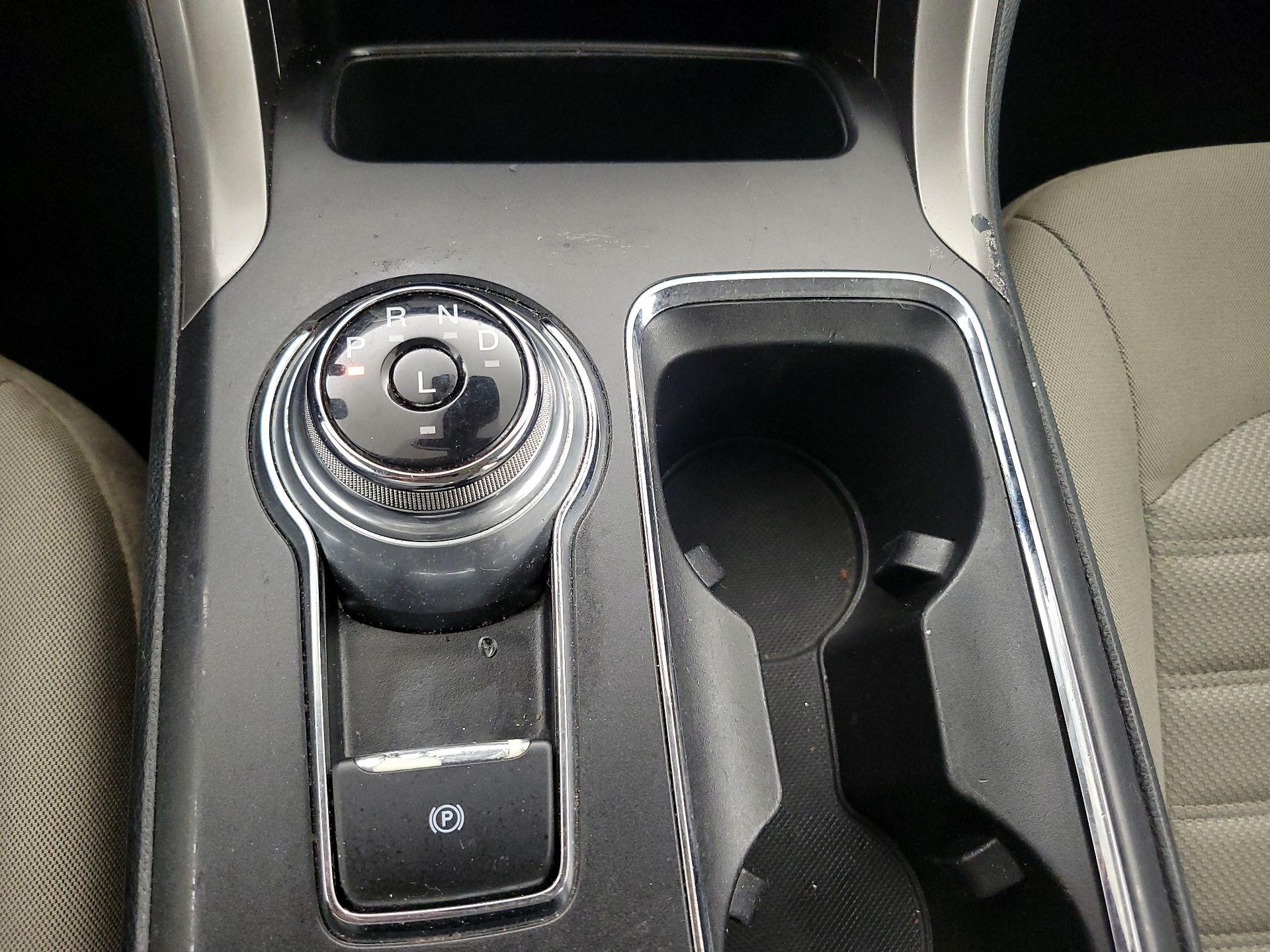 Thumbnail: 2019 Ford Fusion - 18