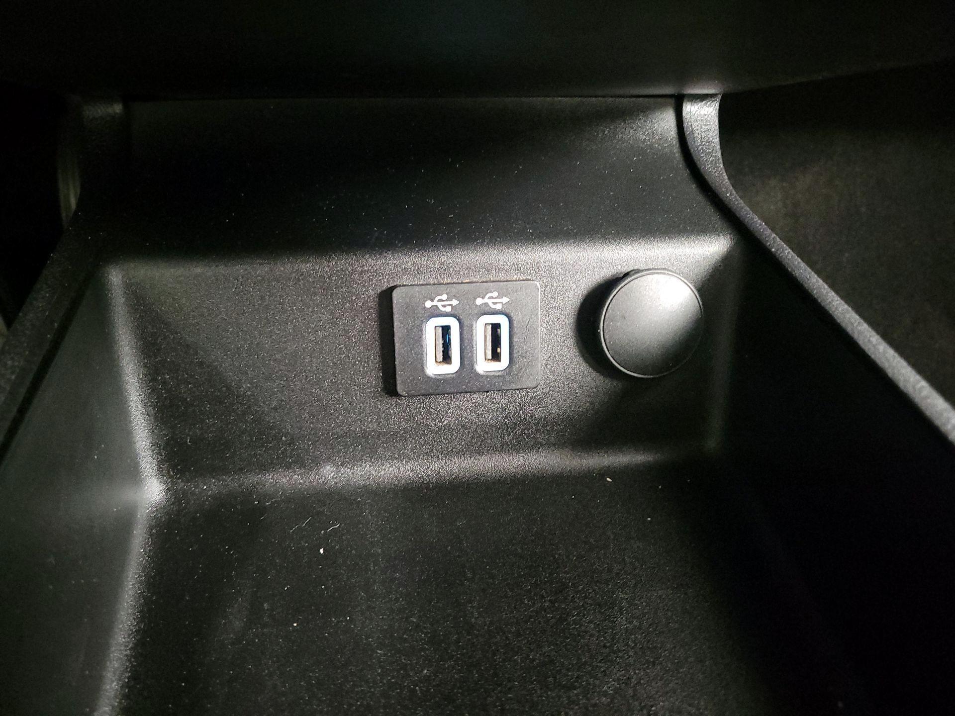 Thumbnail: 2019 Ford Fusion - 19