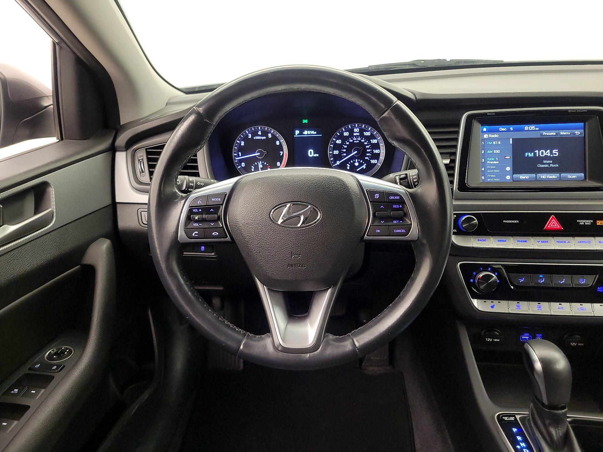 Thumbnail: 2018 Hyundai Sonata - 10