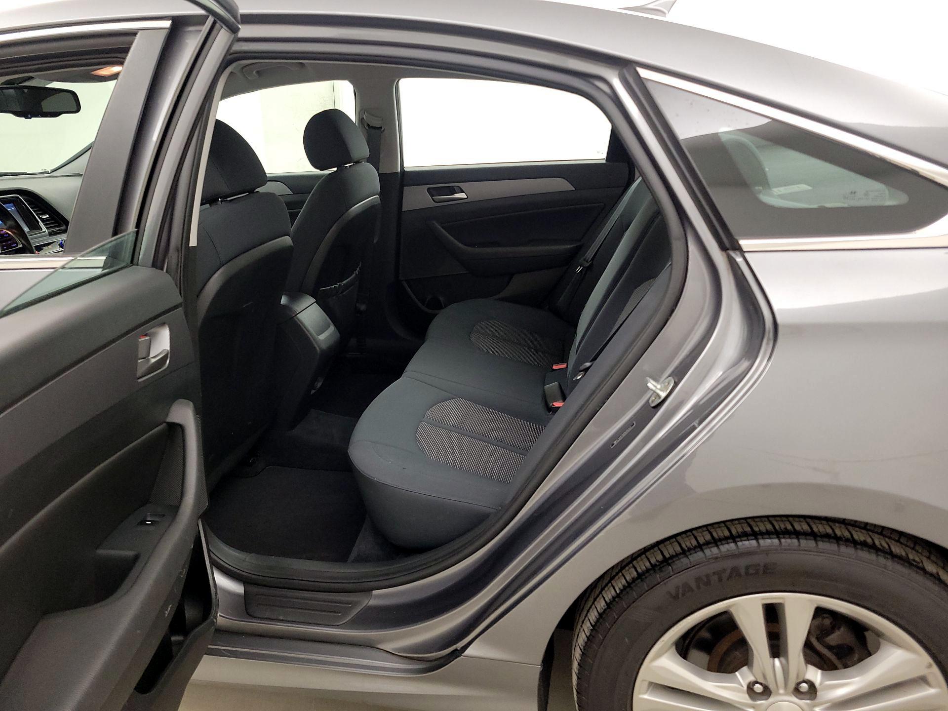 Thumbnail: 2018 Hyundai Sonata - 19