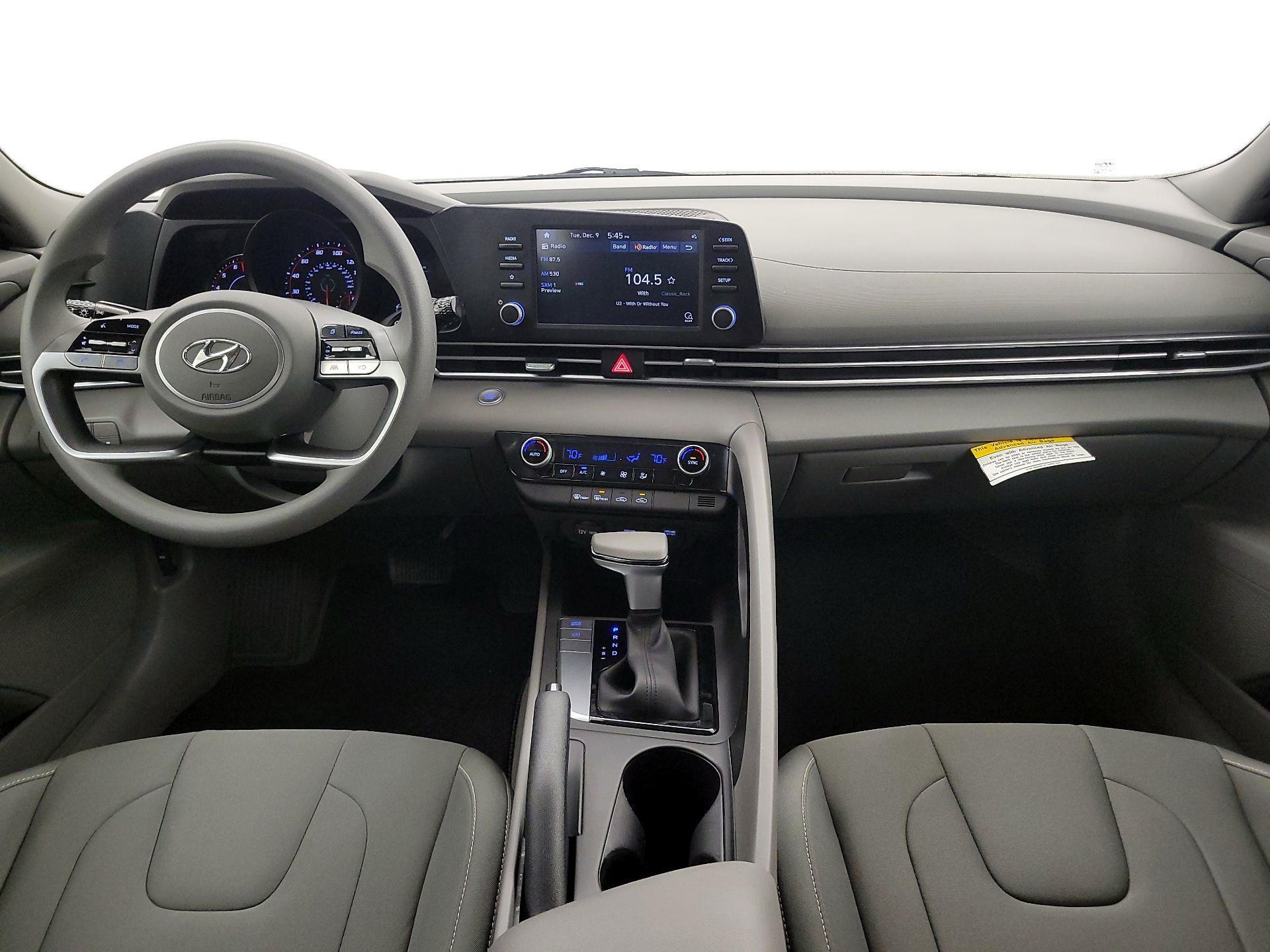 Thumbnail: 2023 Hyundai Elantra - 9