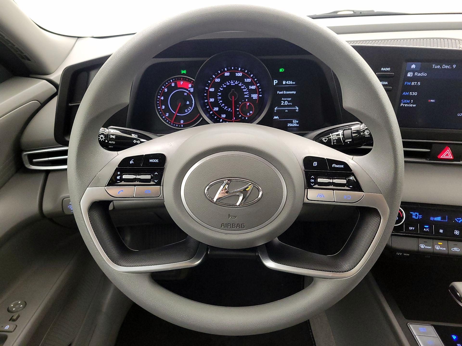 Thumbnail: 2023 Hyundai Elantra - 10