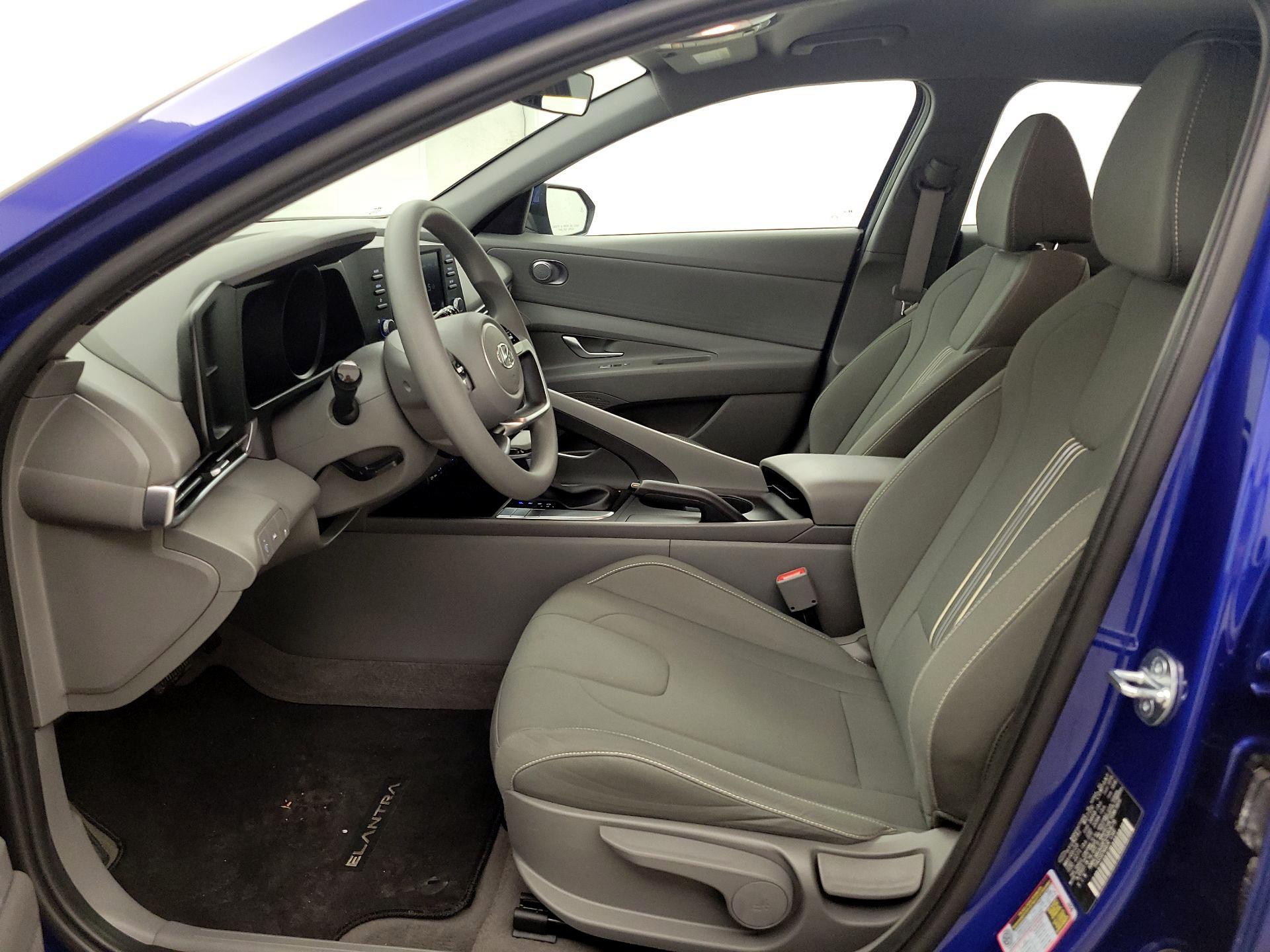 Thumbnail: 2023 Hyundai Elantra - 11