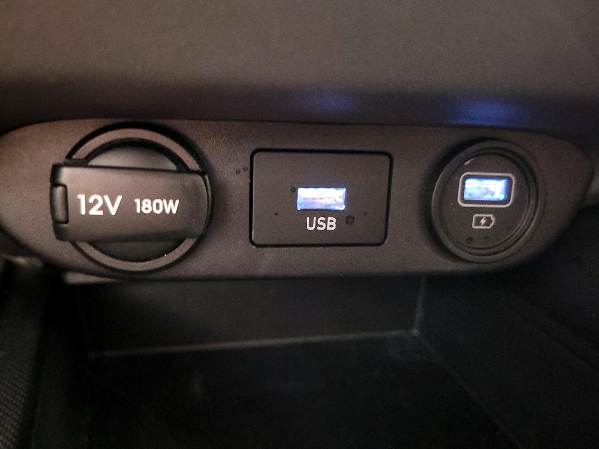 Thumbnail: 2023 Hyundai Elantra - 18