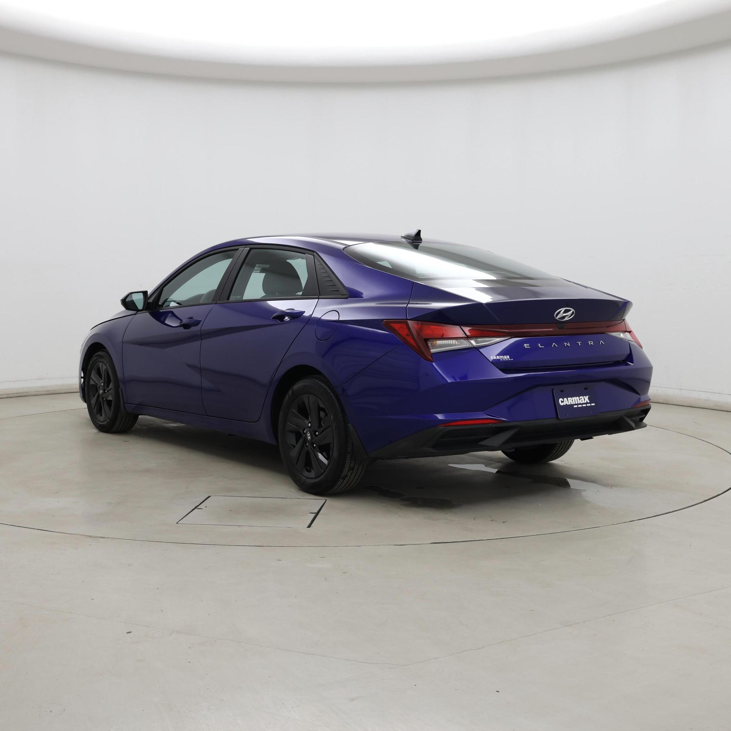 Thumbnail: 2023 Hyundai Elantra - 2