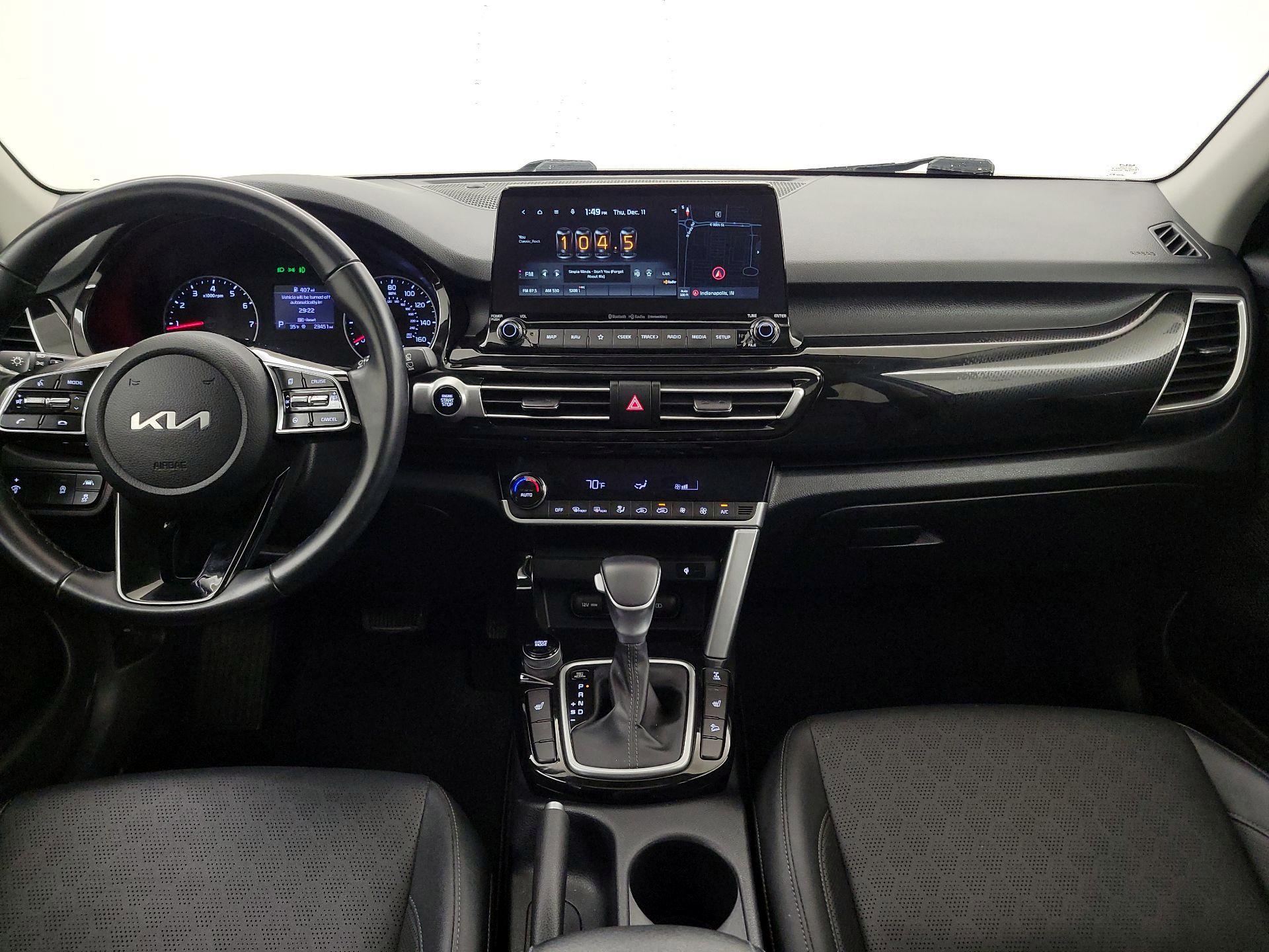 Thumbnail: 2023 Kia Seltos - 9