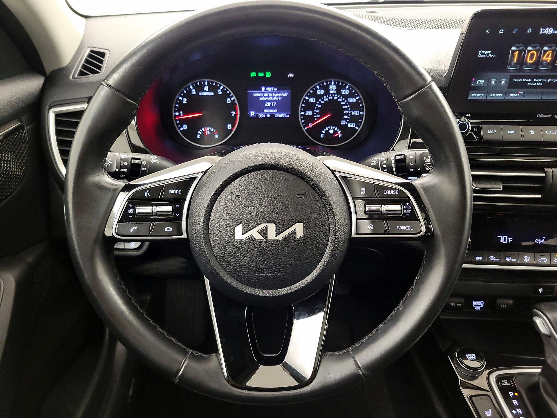 Thumbnail: 2023 Kia Seltos - 10