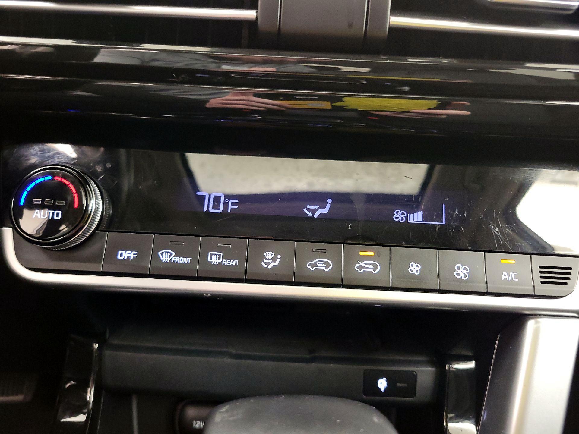 Thumbnail: 2023 Kia Seltos - 17