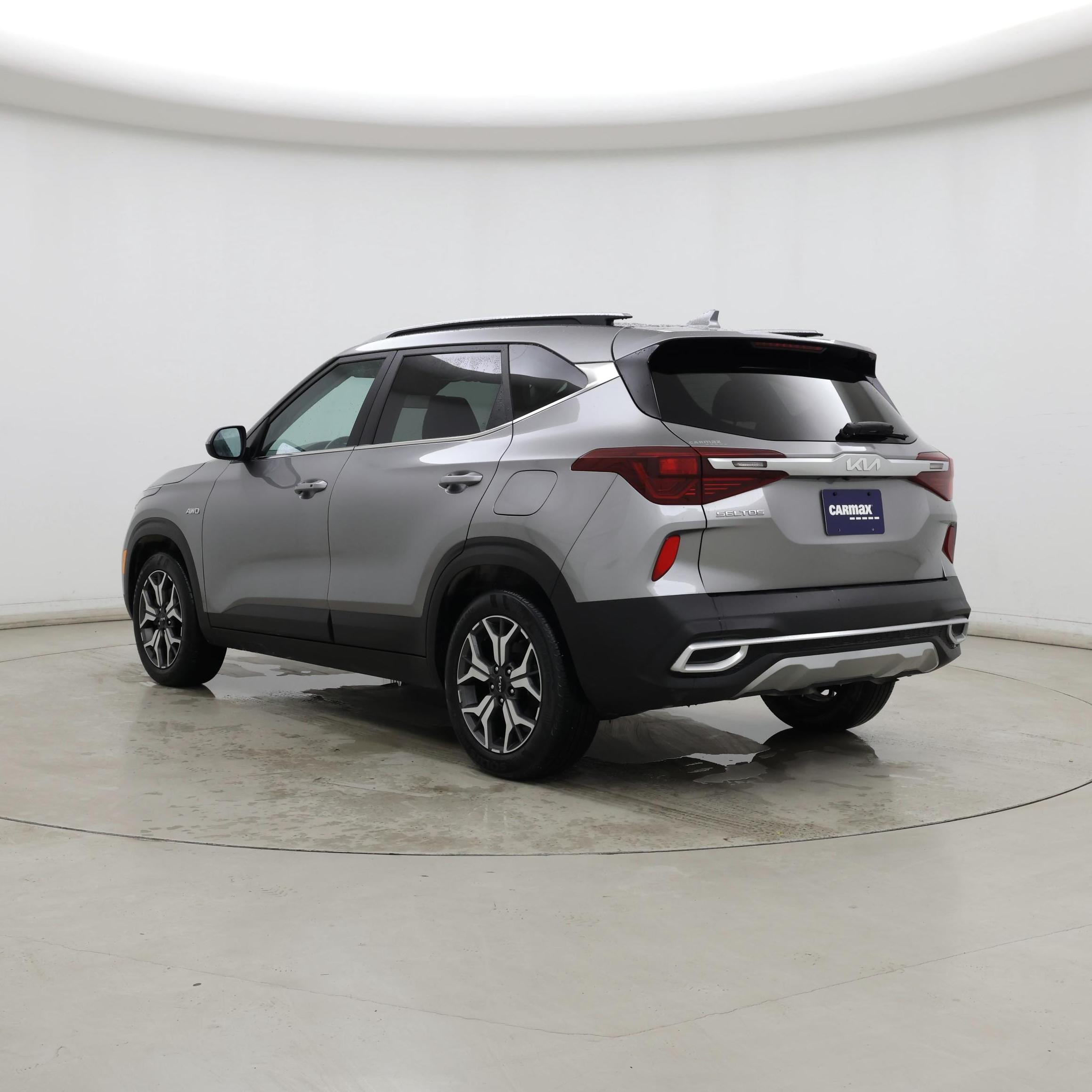 Thumbnail: 2023 Kia Seltos - 2