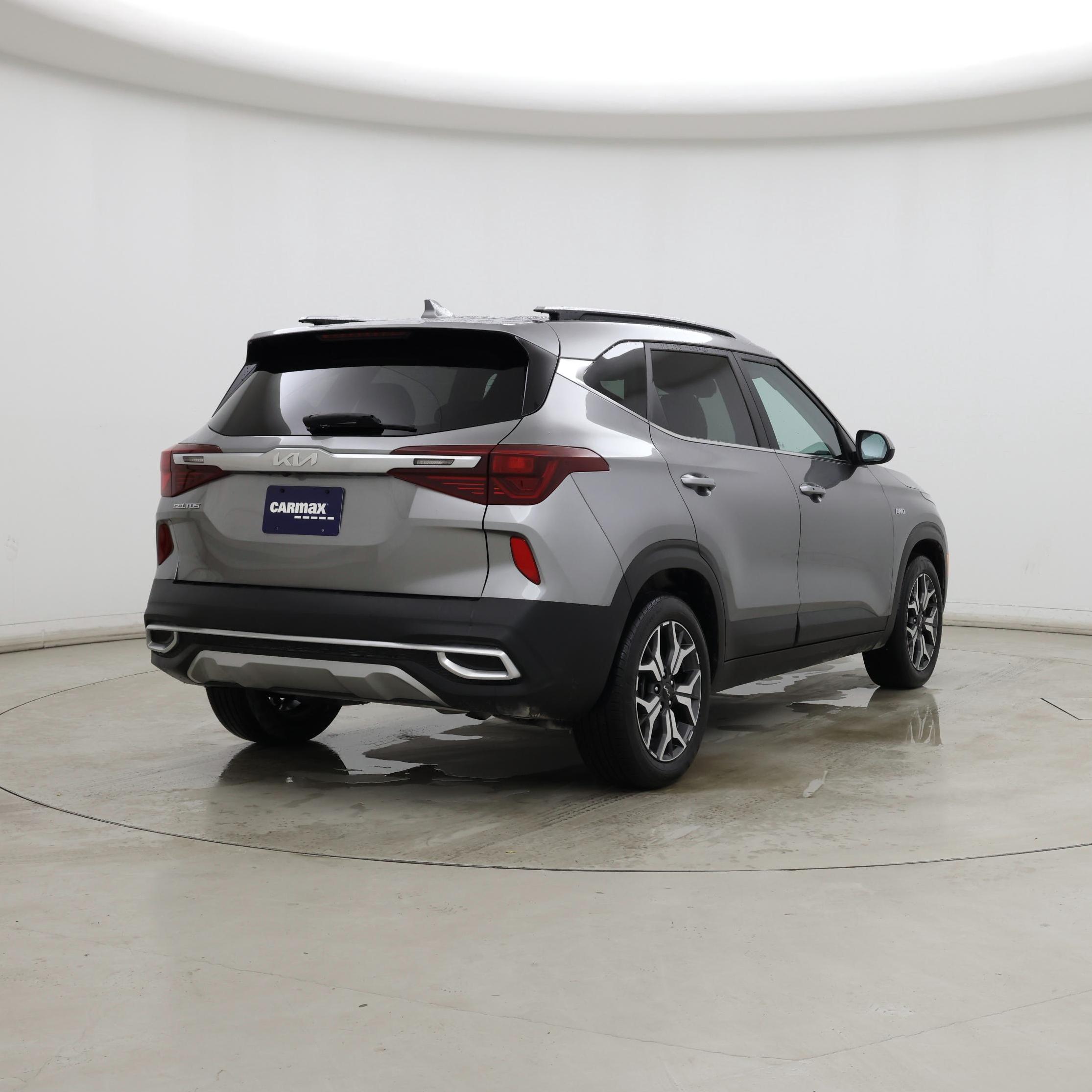 Thumbnail: 2023 Kia Seltos - 8