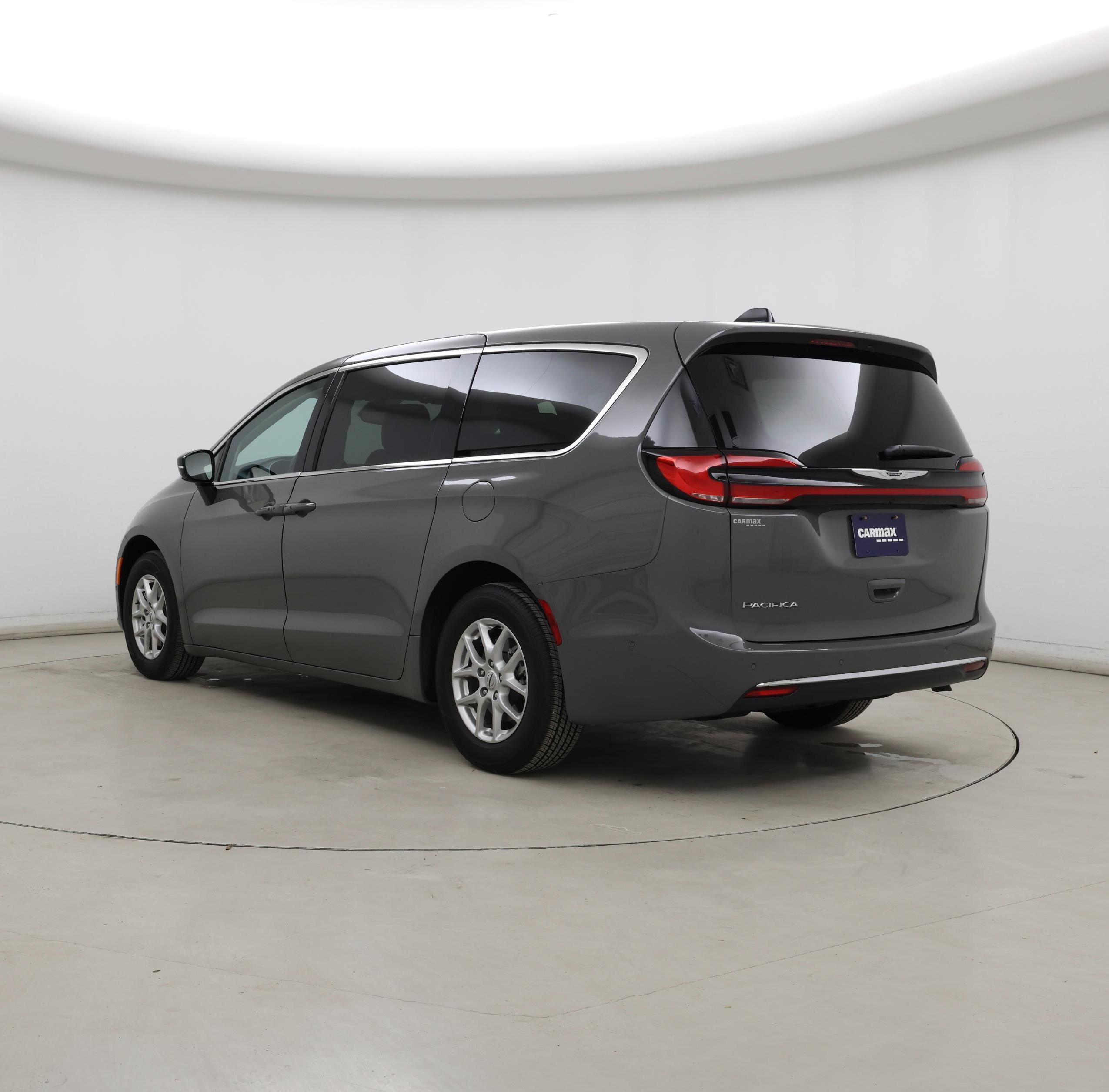 Thumbnail: 2024 Chrysler Pacifica - 2