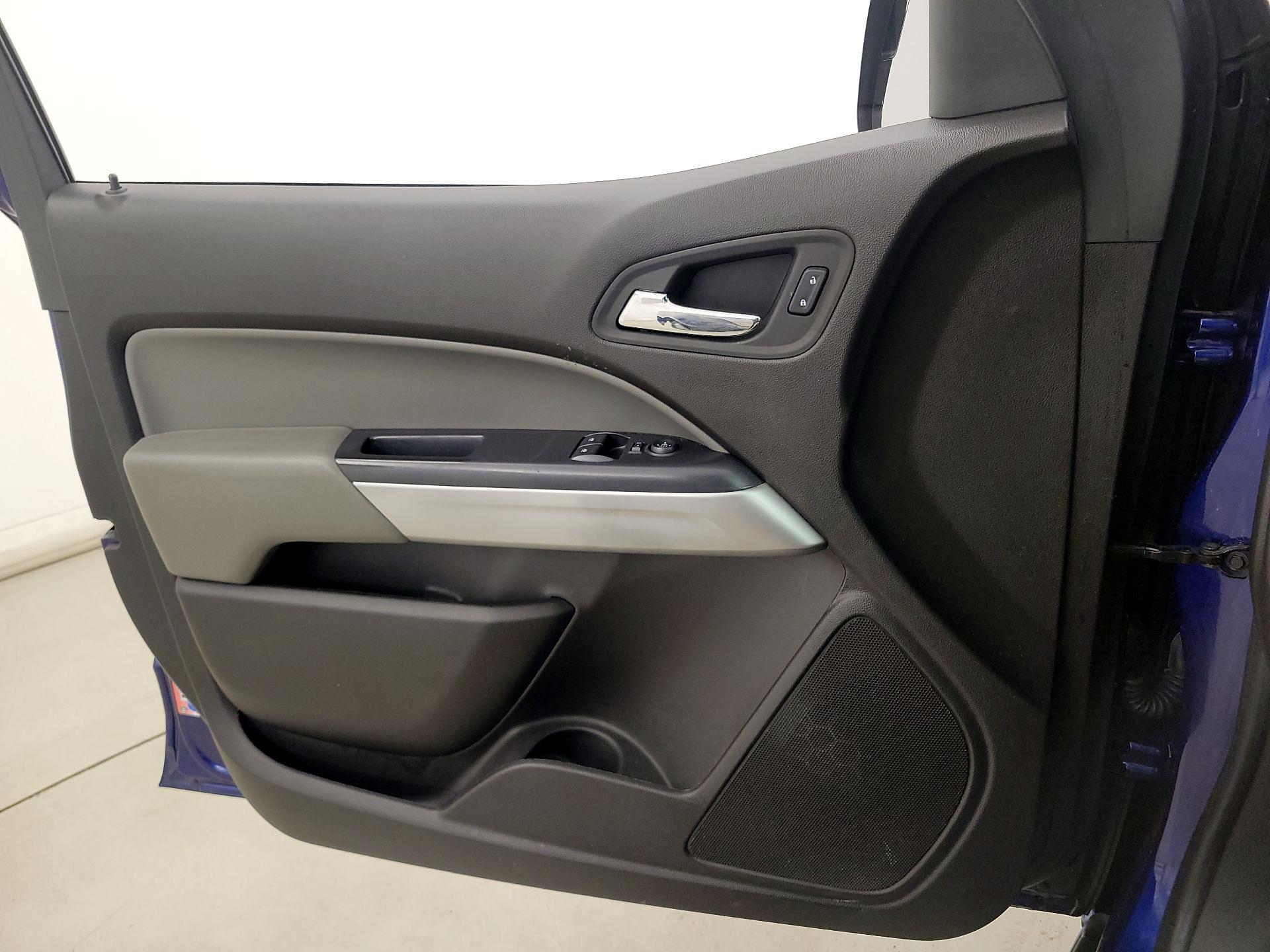 Thumbnail: 2016 Chevrolet Colorado - 12