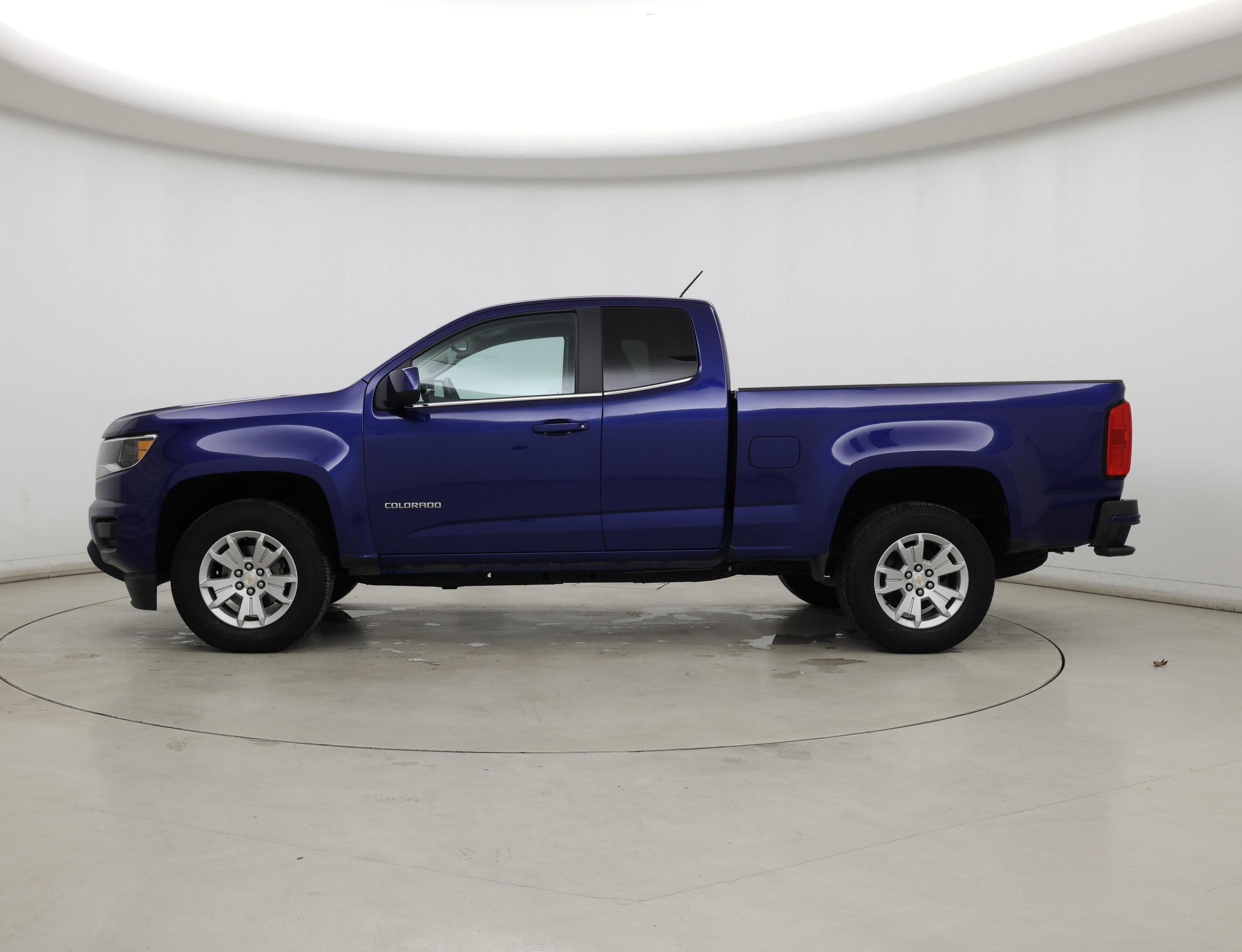 Thumbnail: 2016 Chevrolet Colorado - 3