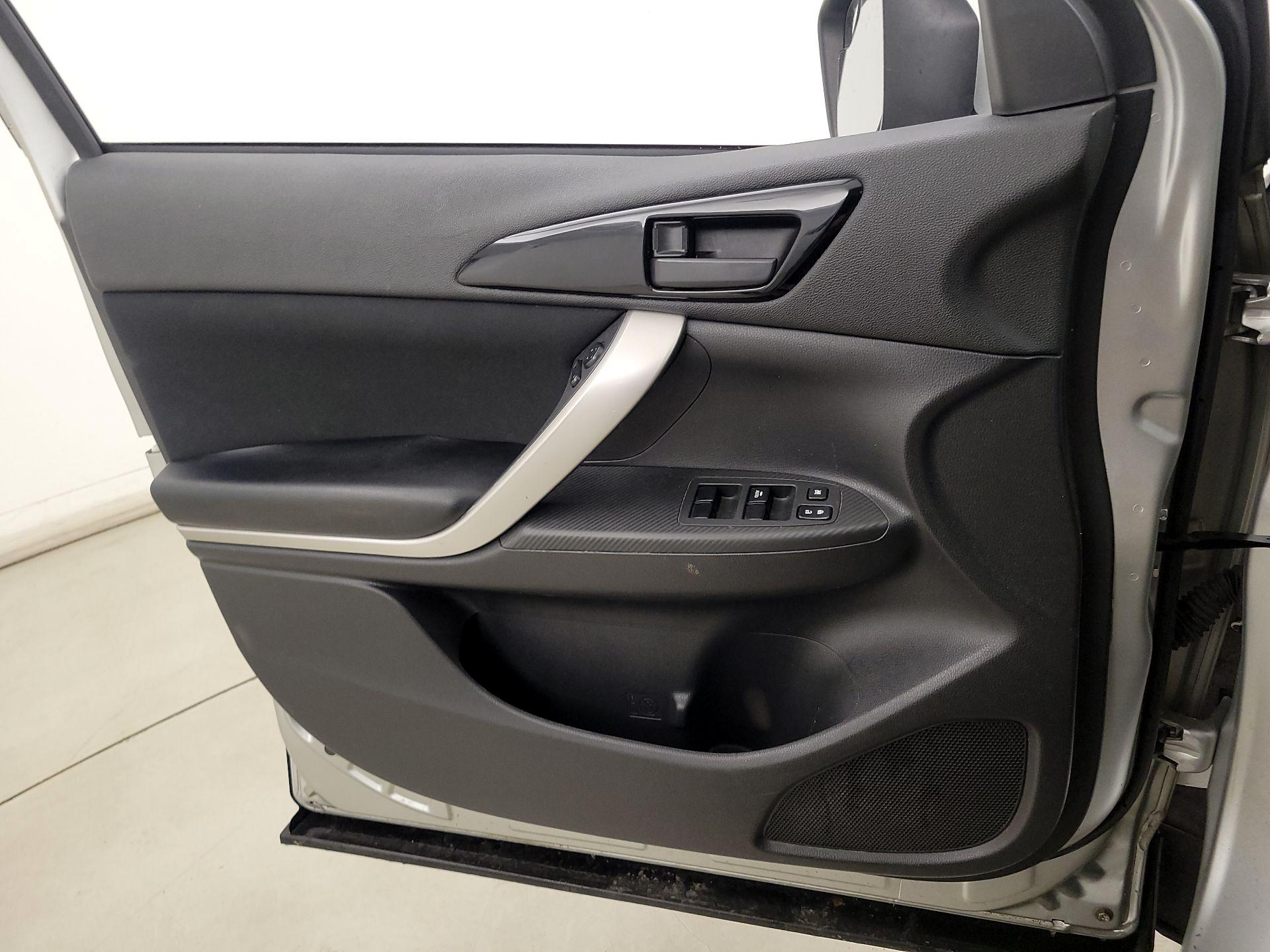 Thumbnail: 2020 Mitsubishi Eclipse Cross - 12