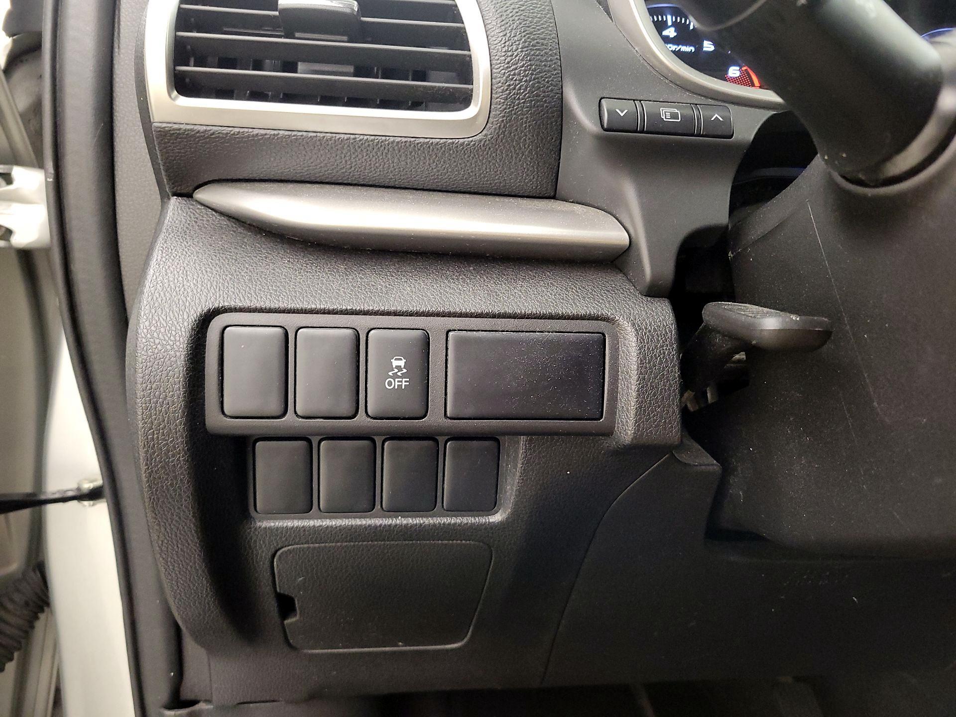 Thumbnail: 2020 Mitsubishi Eclipse Cross - 13