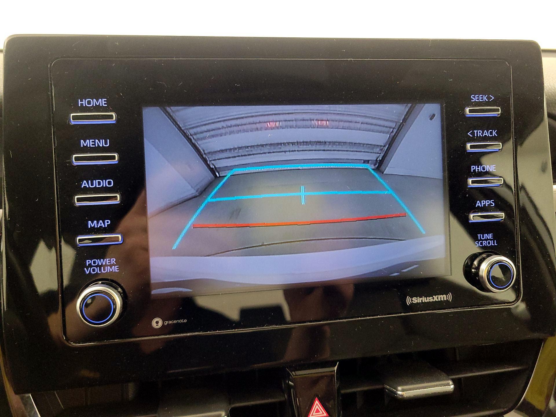 Thumbnail: 2021 Toyota Camry - 14