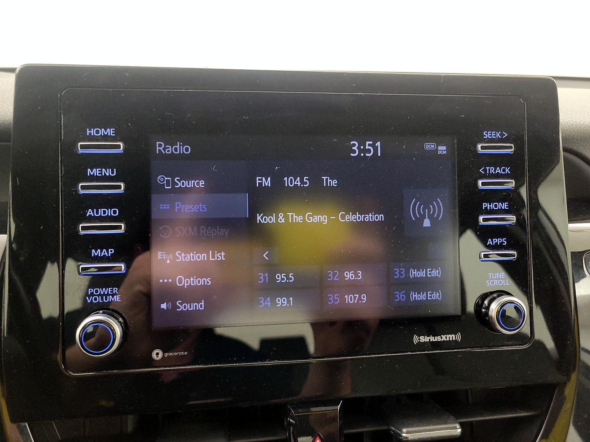 Thumbnail: 2021 Toyota Camry - 15