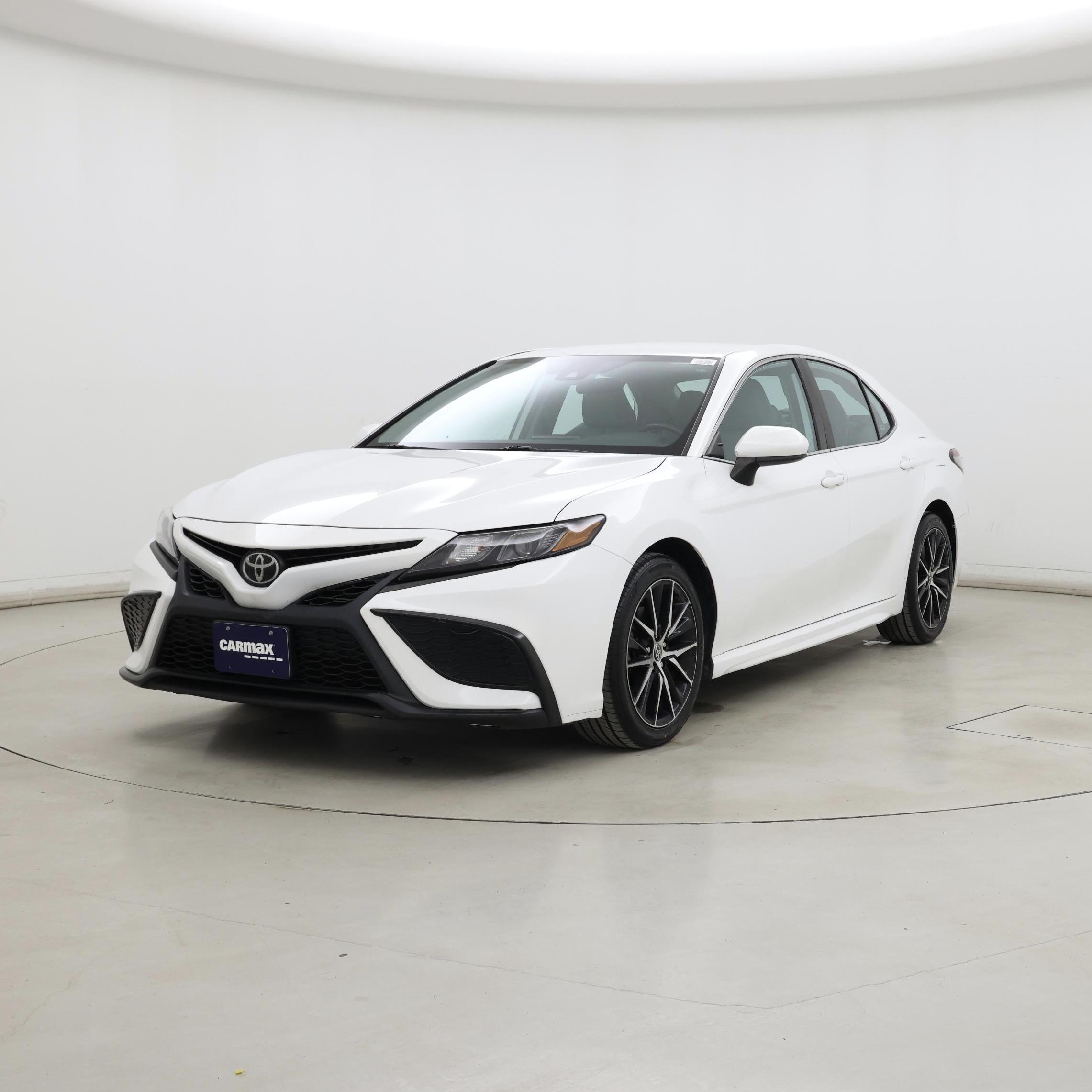 Thumbnail: 2021 Toyota Camry - 4