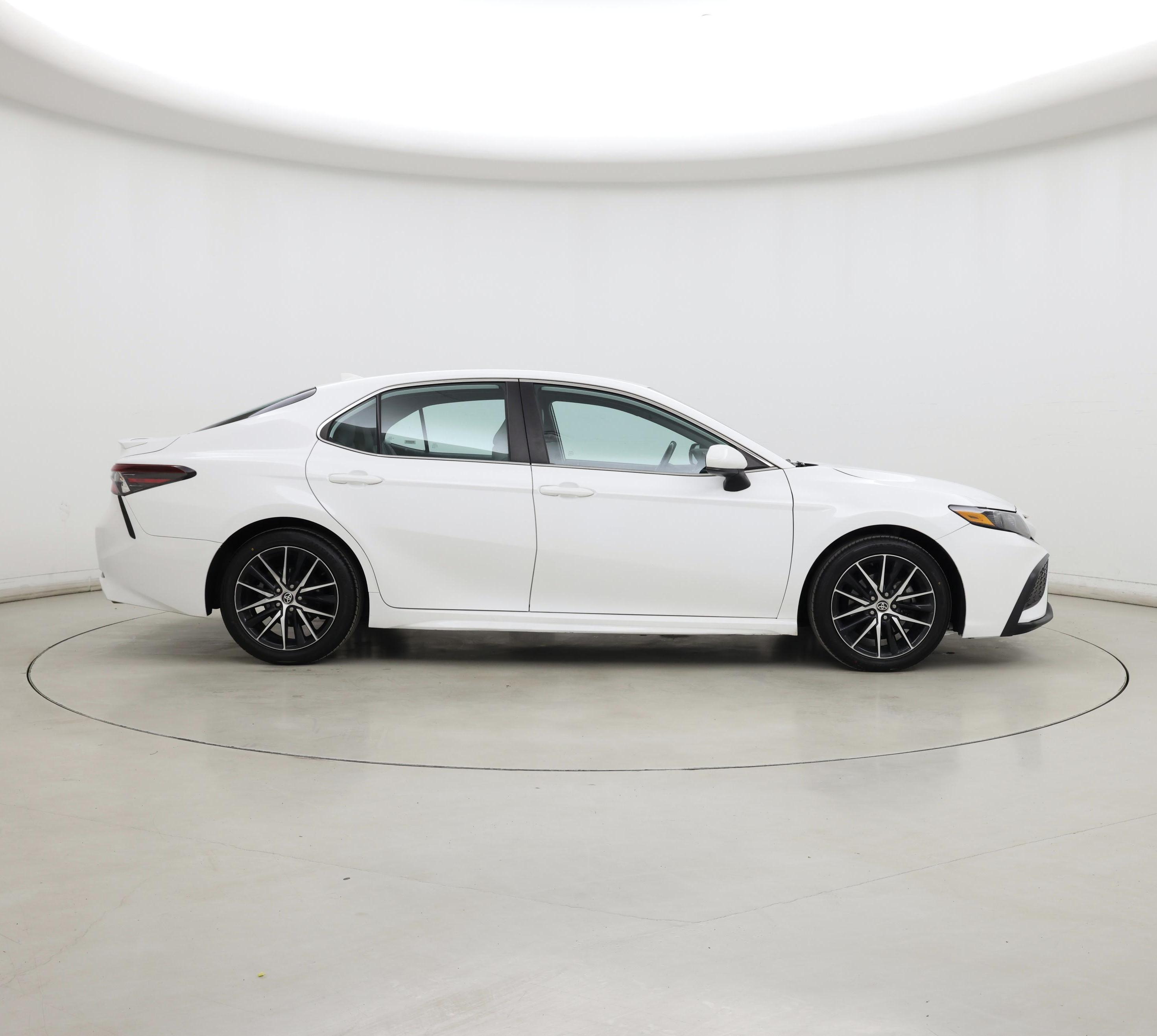 Thumbnail: 2021 Toyota Camry - 7